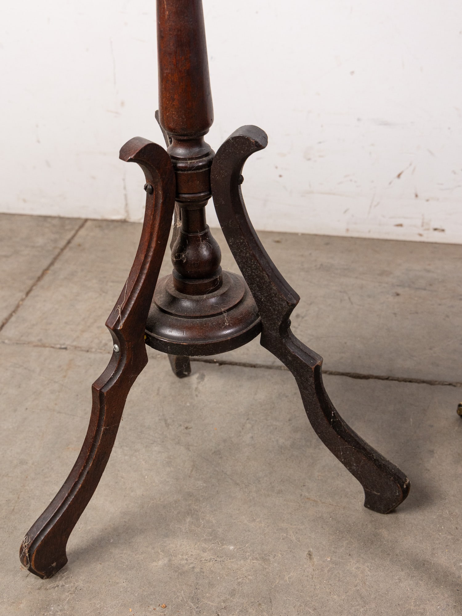Antique Victorian Plant Stand and Vintage Magazine Rack - 3