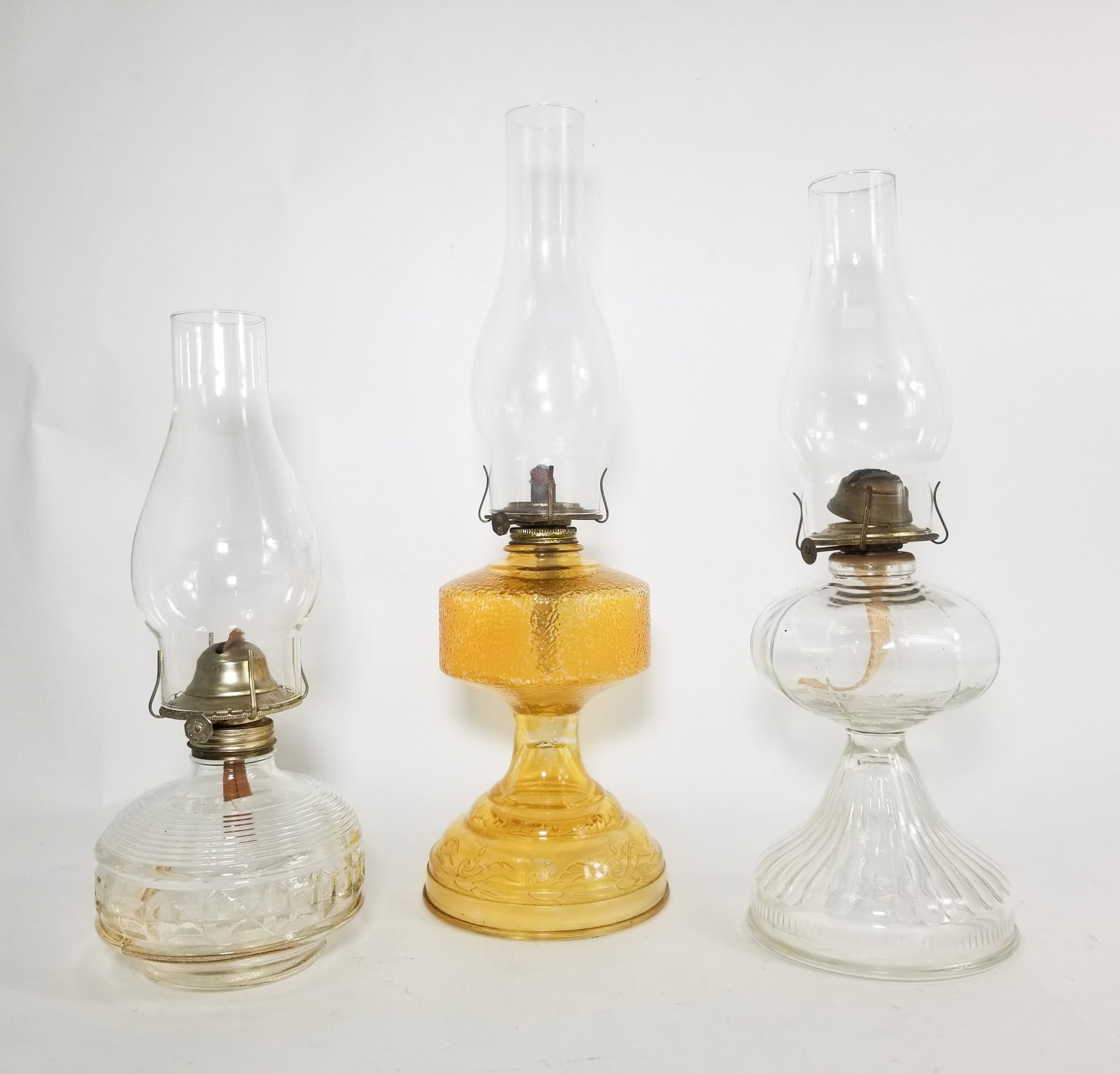 Three Vintage Kerosene Oil Lamps (1 of 5)