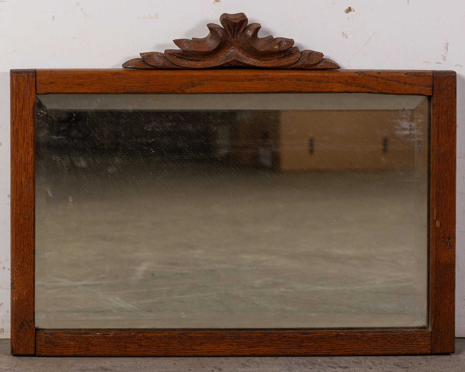 Antique Hand Carved Oak Wall Mirror: Antique Hand Carved Oak Wall Mirror Size 17" x 22" Literature Brooks Auction – Online Auction Terms & Conditions Contact: (856) 694-2960 | info@brooks.auction READ BEFORE YOU BID: We want you