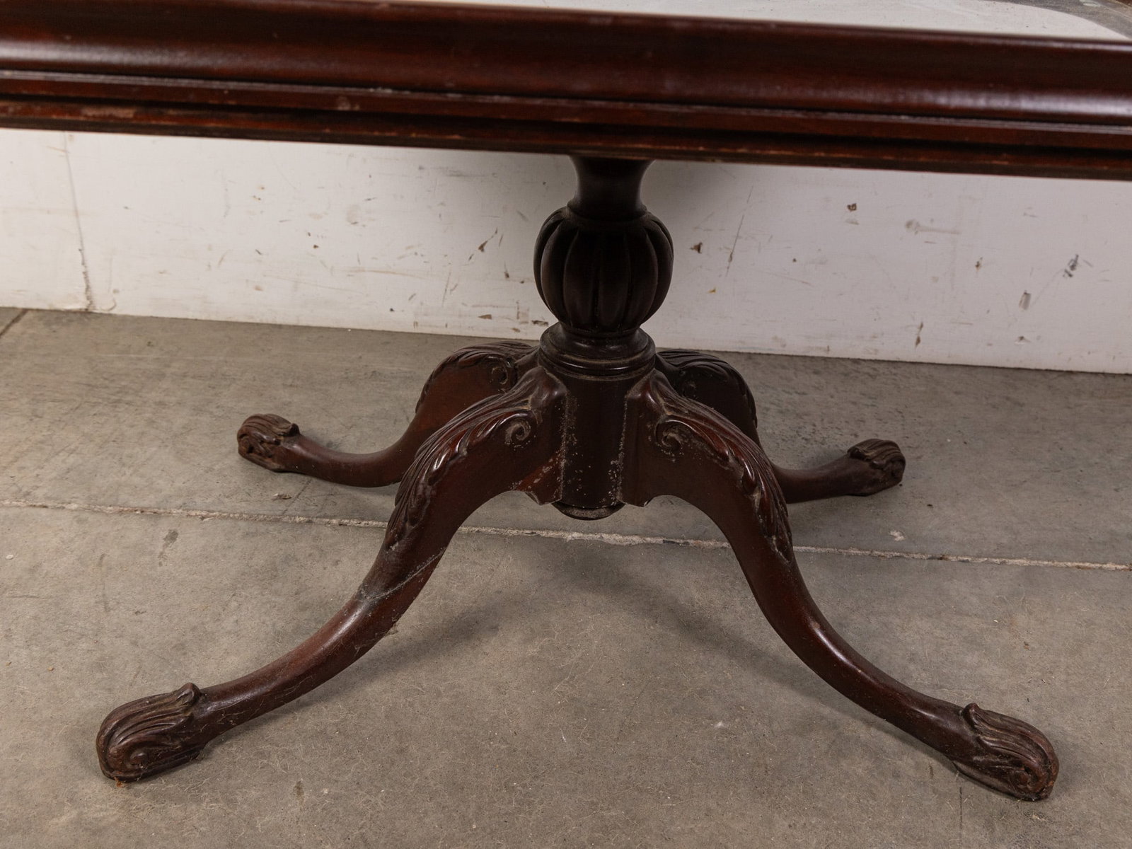 Antique Mahogany Coffee Table with Glass Serving Tray Top - 3
