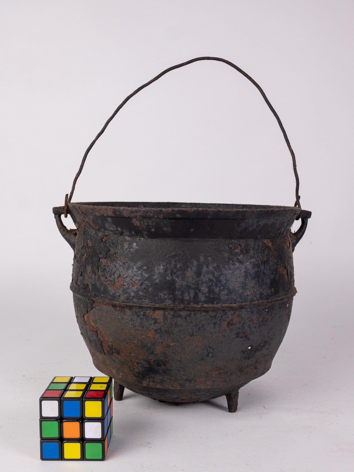 Antique Cast Iron Footed Cauldron/Bean Pot - 2