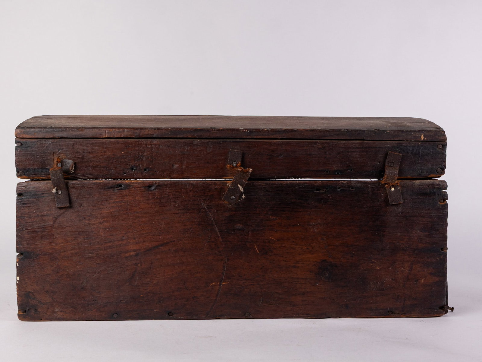Early Antique Primitive Box: Early Antique Primitive Box Size 10" x 20" x 10" Literature Brooks Auction – Online Auction Terms & Conditions Contact: (856) 694-2960 | info@brooks.auction READ BEFORE YOU BID: We want you to