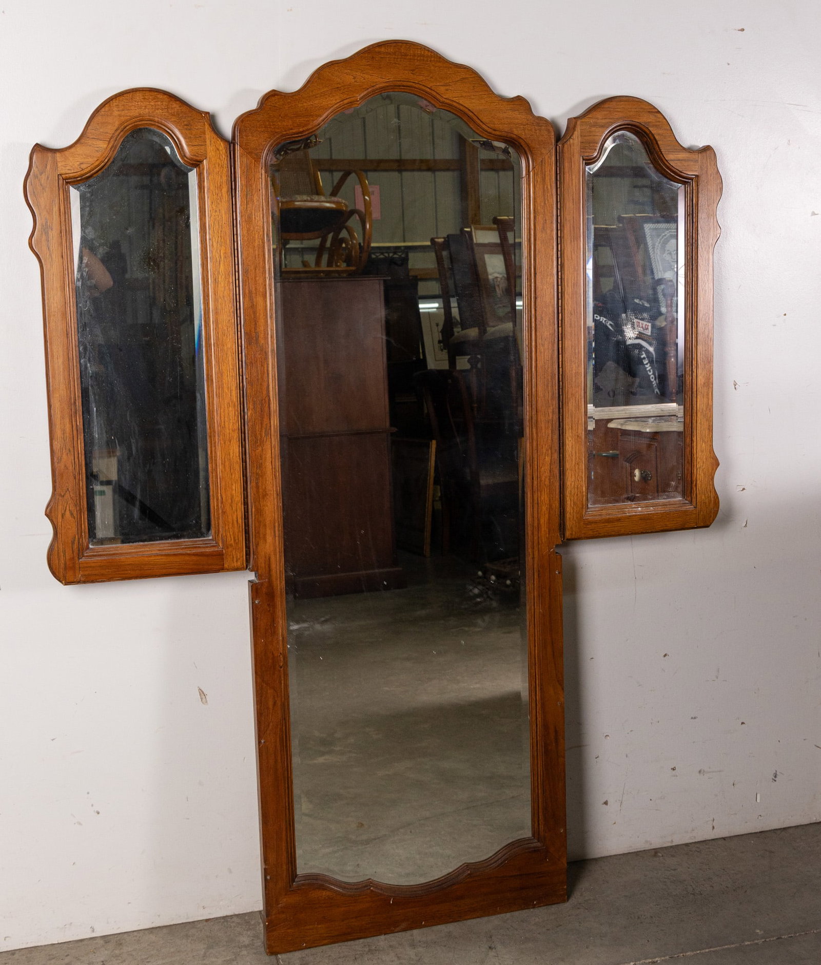 Vintage Thomasville Oak & Marble Vanity w/ Beveled Tri-Fold Mirror - 7