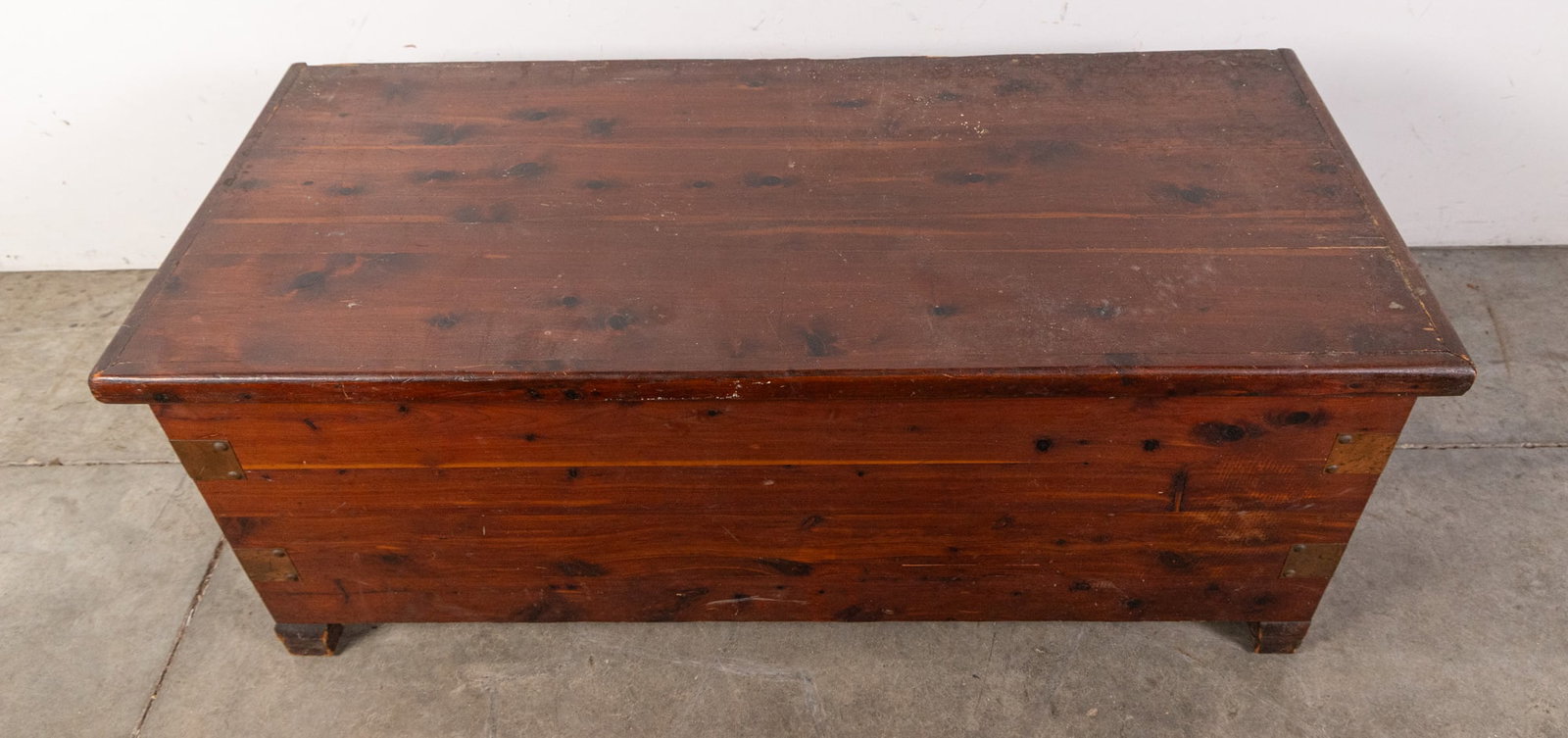 Vintage Cedar Hope Chest - 2