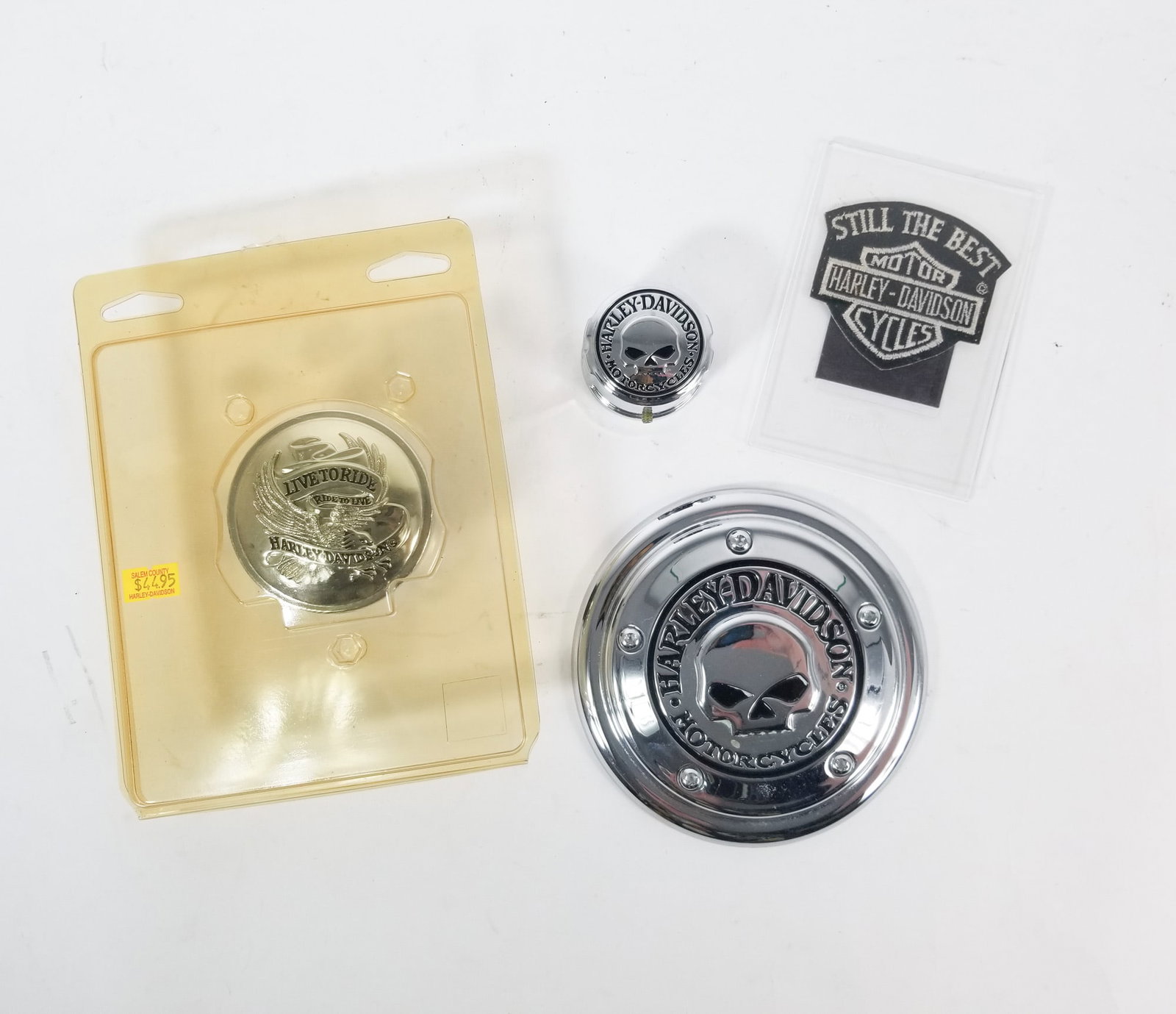 Assortment of Harley Davidson Memorabilia: Assortment of Harley Davidson Memorabilia Size 7" x 12" x 12" Literature Brooks Auction – Online Auction Terms & Conditions Contact: (856) 694-2960 | info@brooks.auction READ BEFORE YOU BID: We