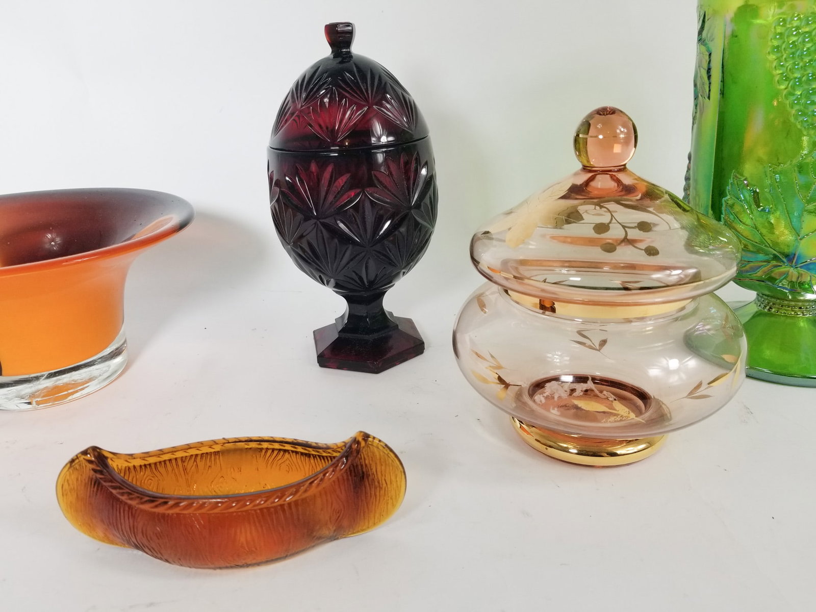 Assortment of Glassware ft. Indiana Glass Green Carnival Glass Harvest Grape Pitcher - 4