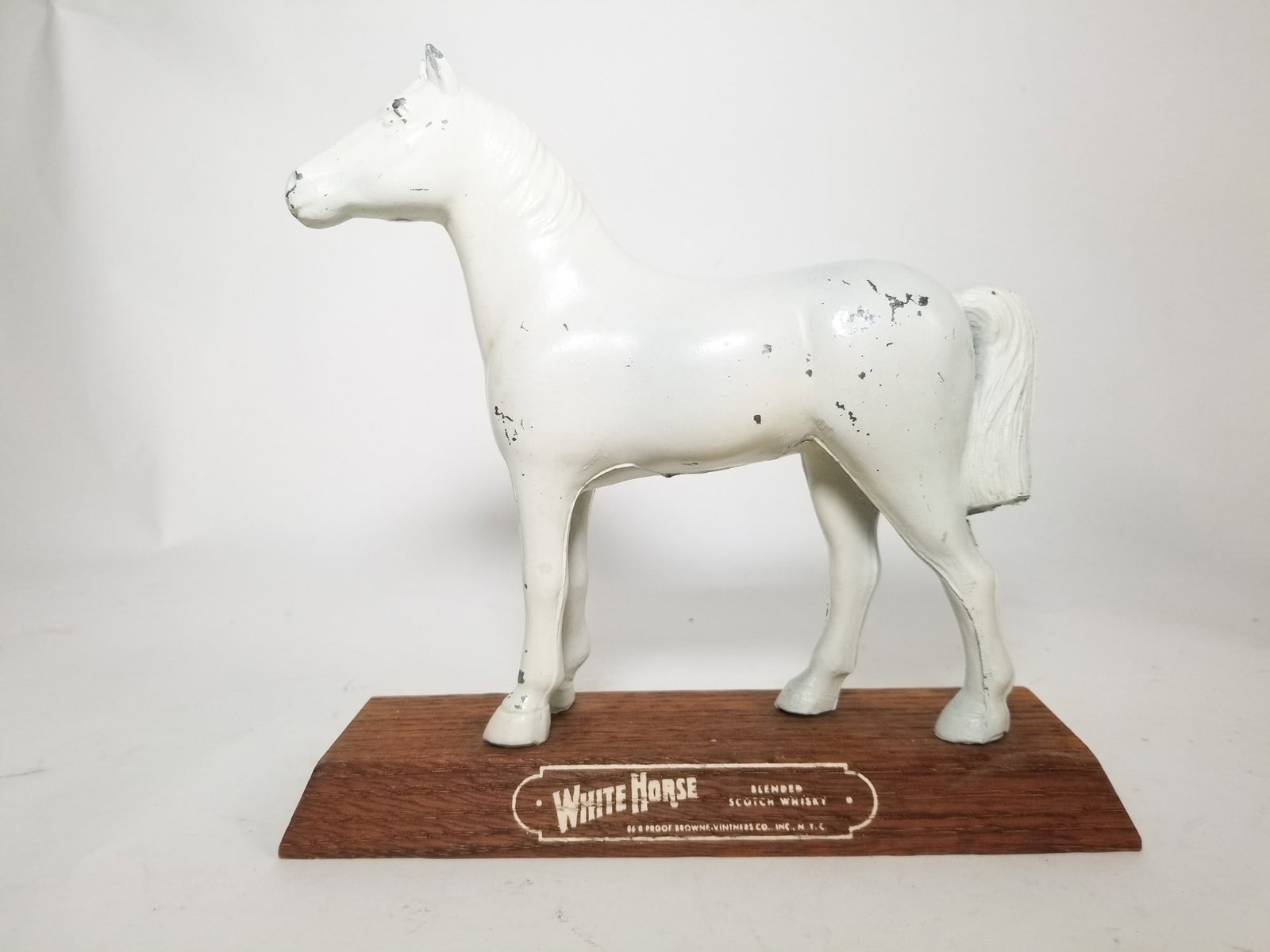Bar Memorabilia Lot ft. Jim Beam - 3