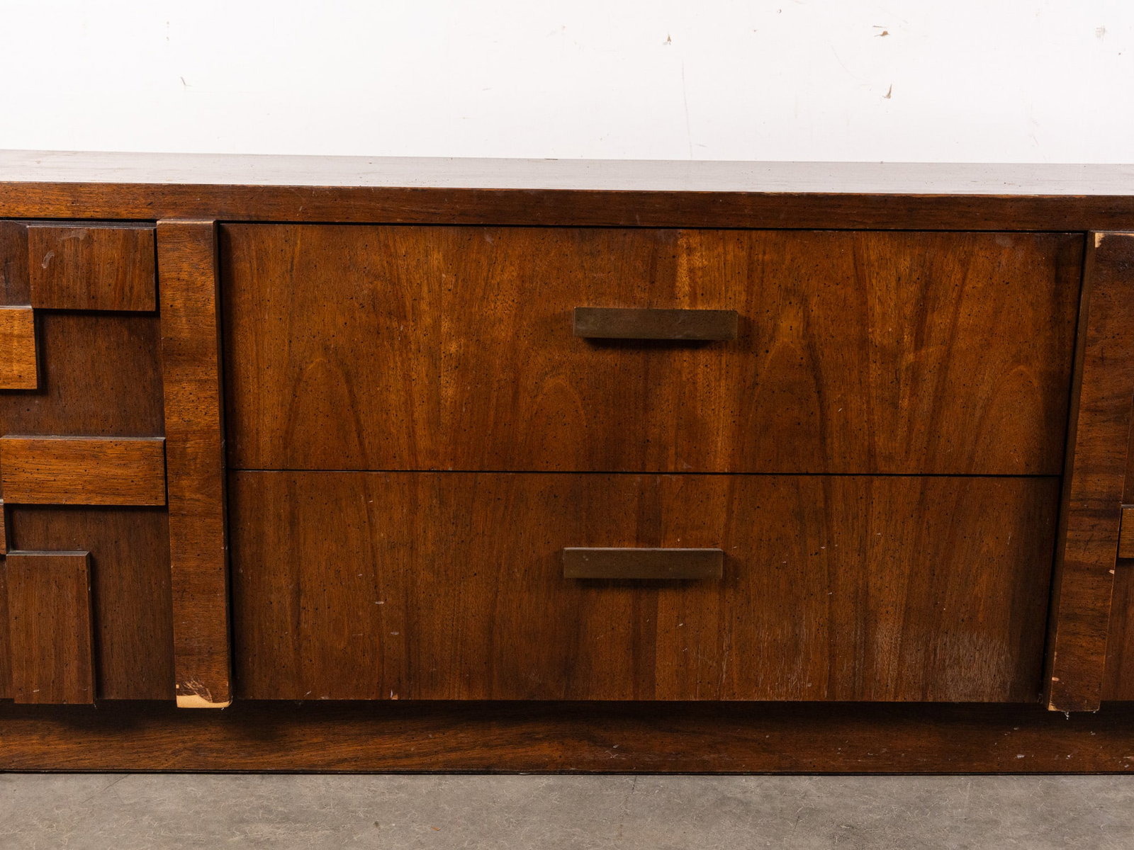 Lane Staccato Mid Century Modern Two Piece Hutch - 16