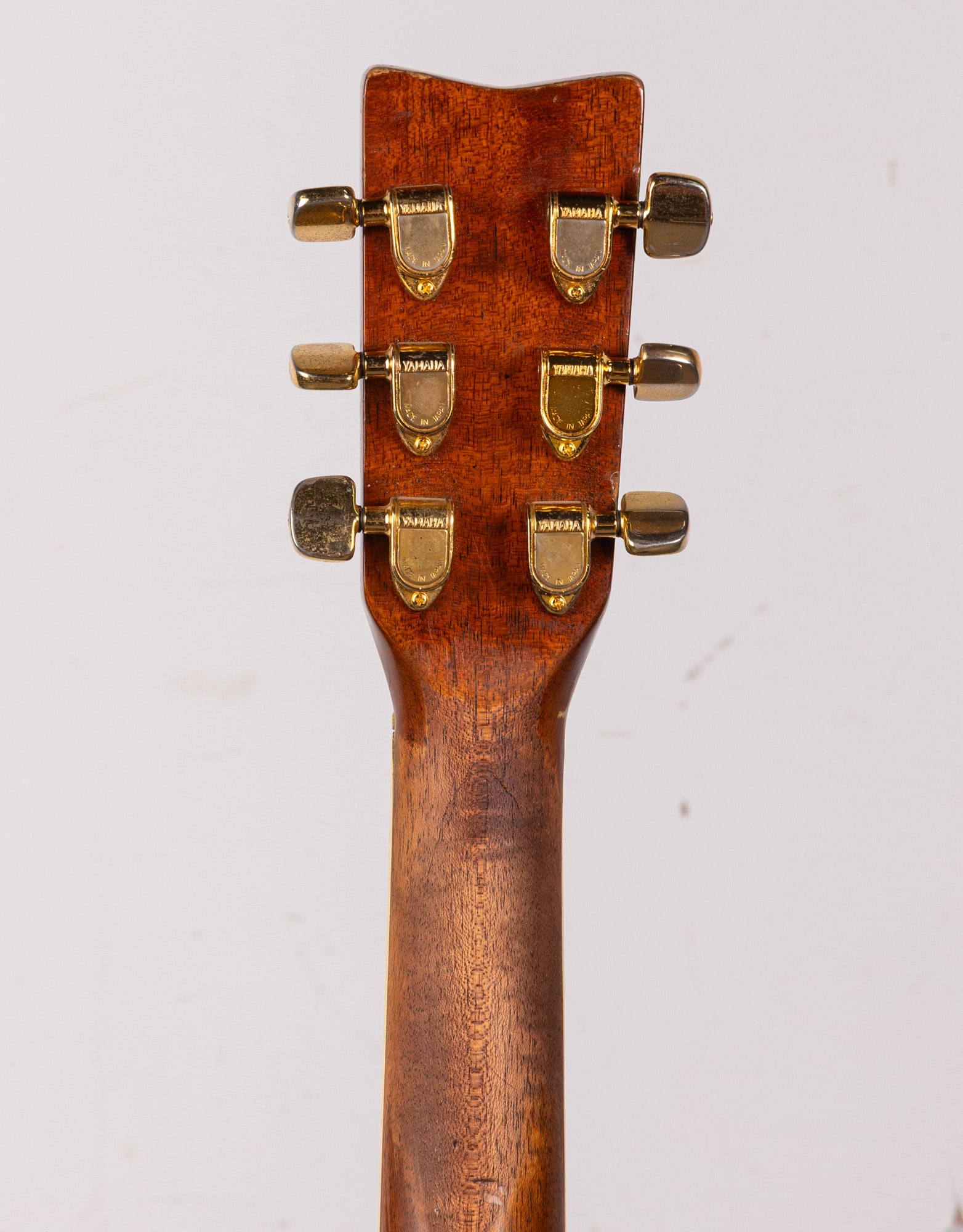 Vintage 1980's Yamaha L-20a Acoustic Guitar in Case - 6