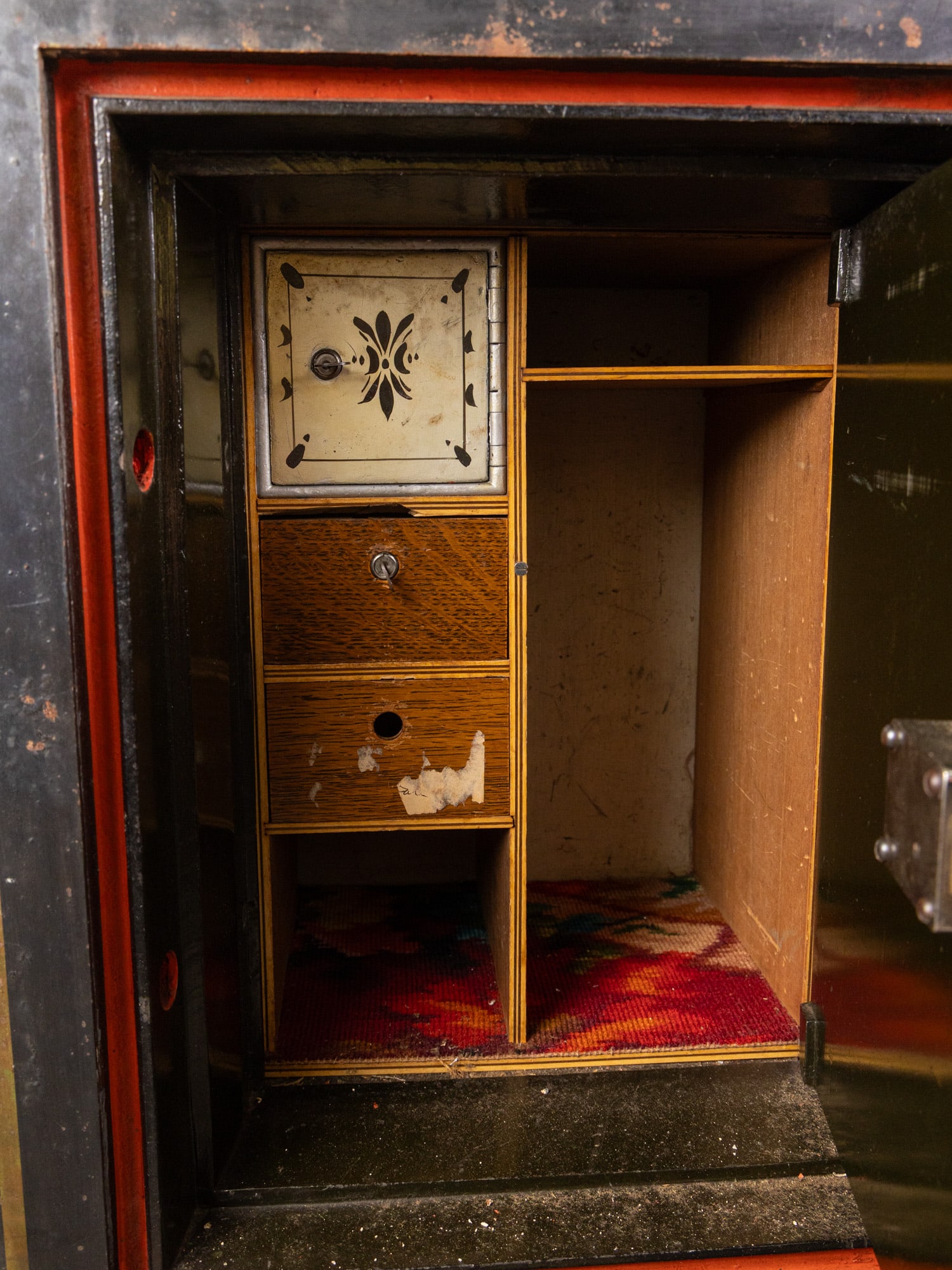 Antique "The Hall's Safe Co." Rolling Floor Safe - 7