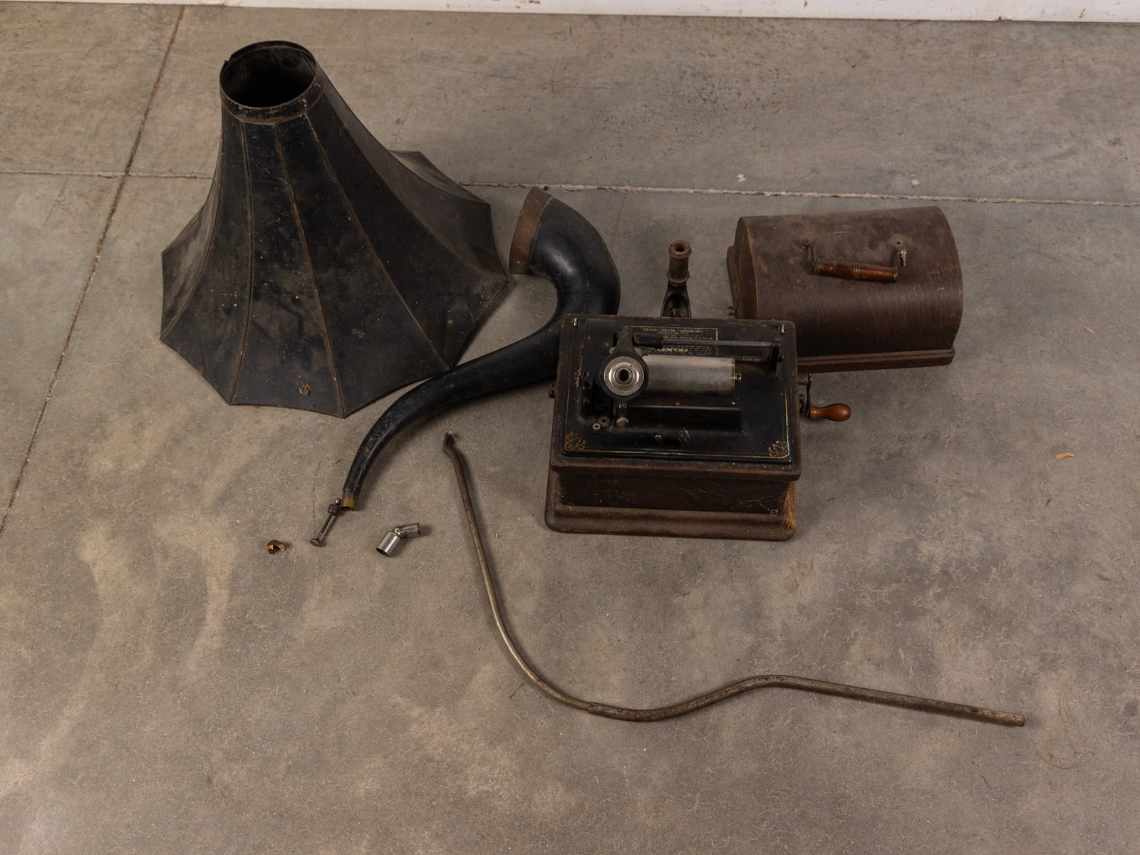 Edison Fireside Phonograph - 2