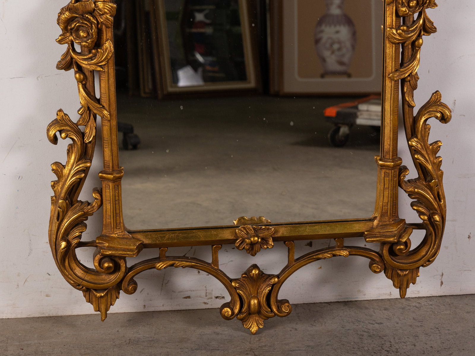 Vintage Ornate Gold Toned Wall Mounted Mirror - 4