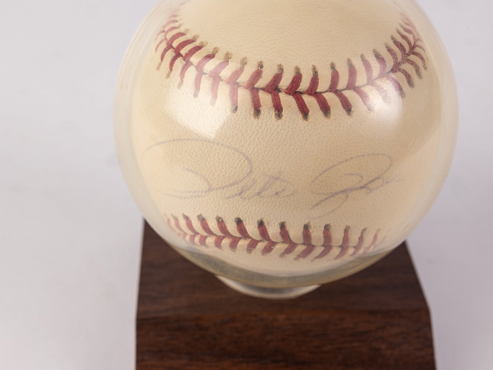 Baseball with Pete Rose Signature - 2