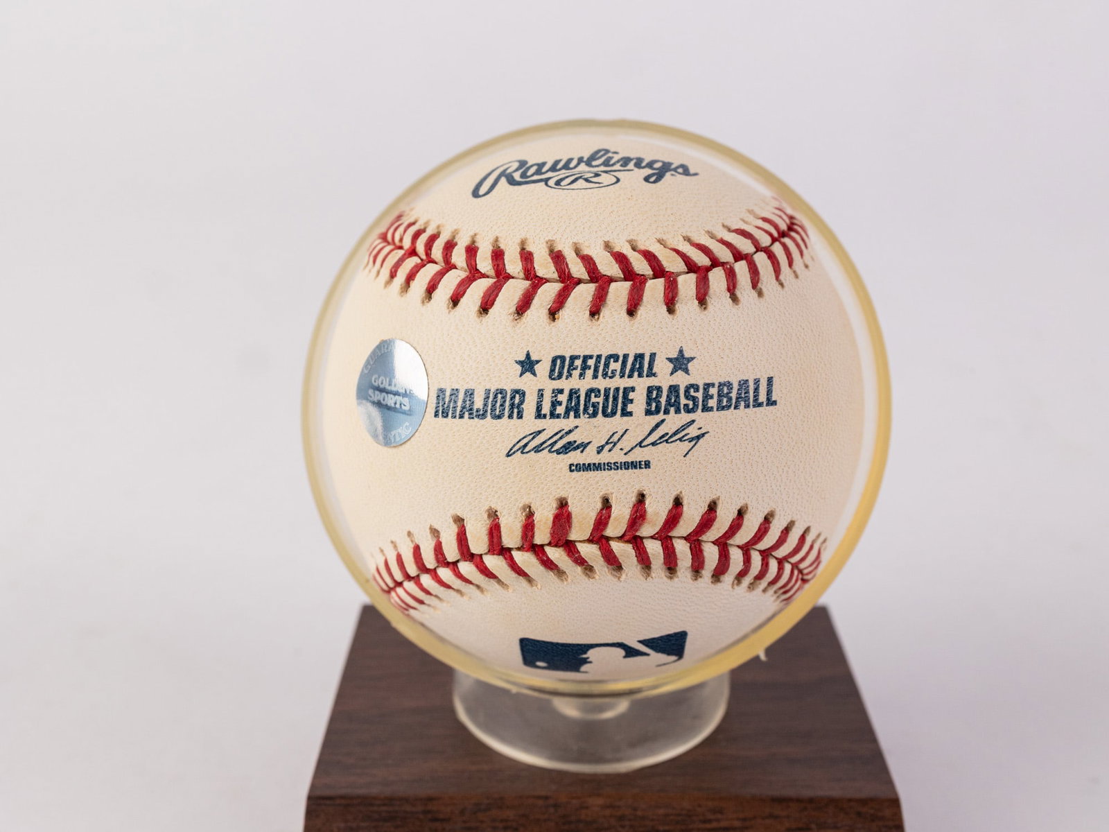 Baseball with Pete Rose Signature - 4