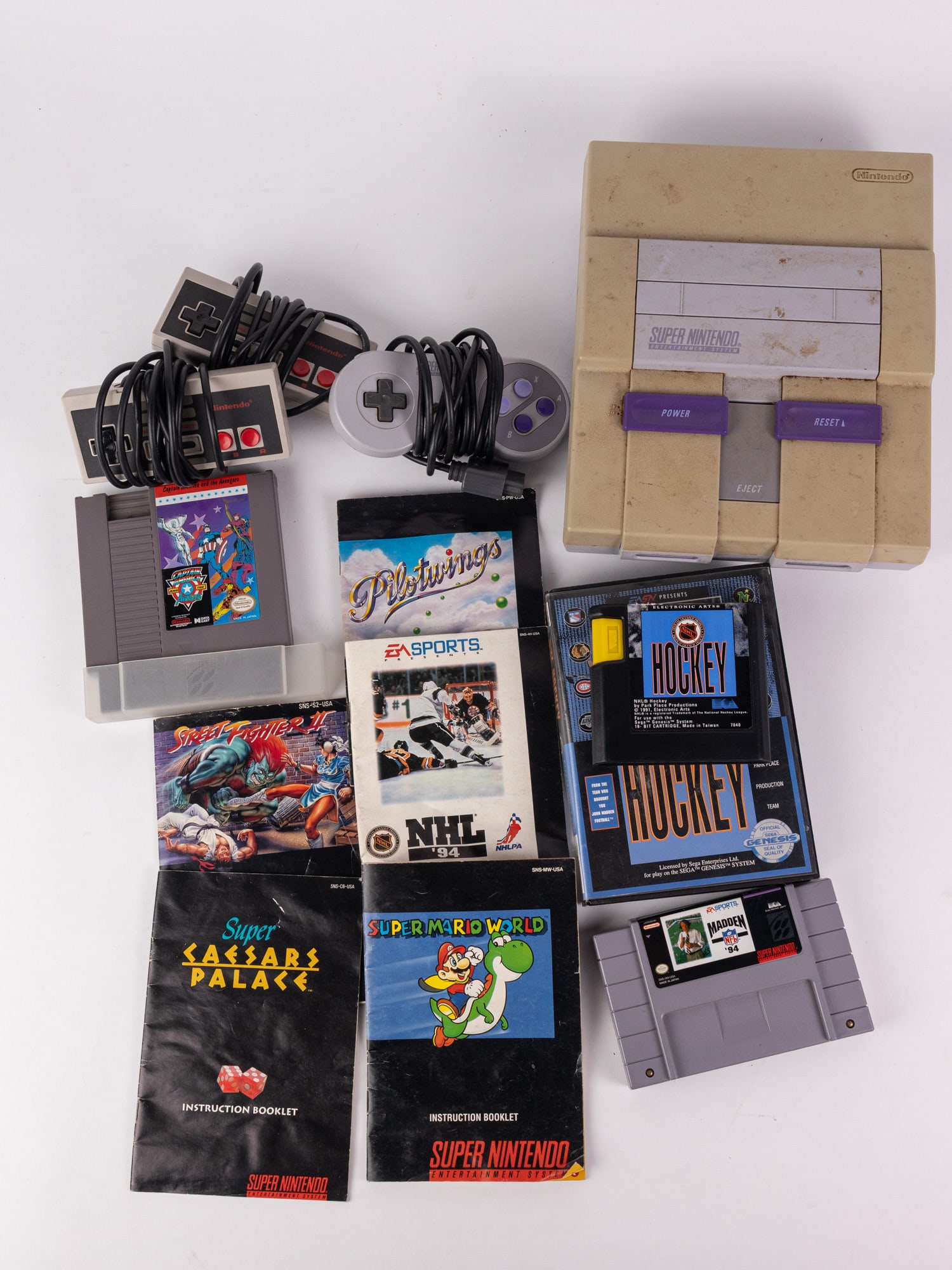 Nintendo SNES Console with Accessories (1 of 4)