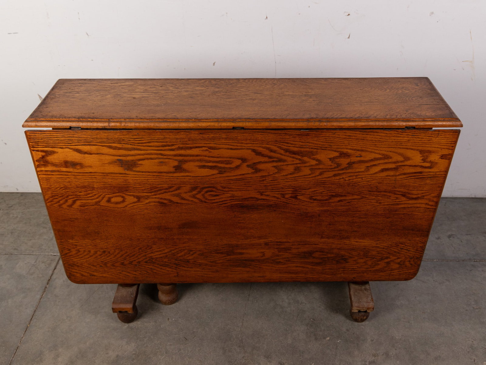 Antique Oak Gateleg Dining Room Table - 2