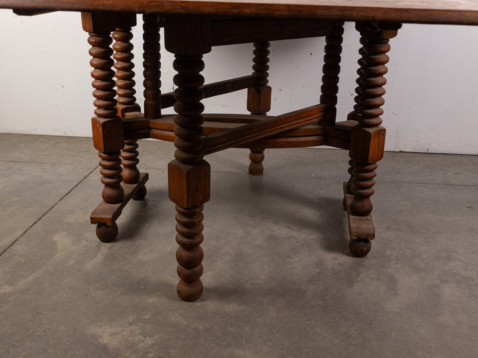 Antique Oak Gateleg Dining Room Table - 4