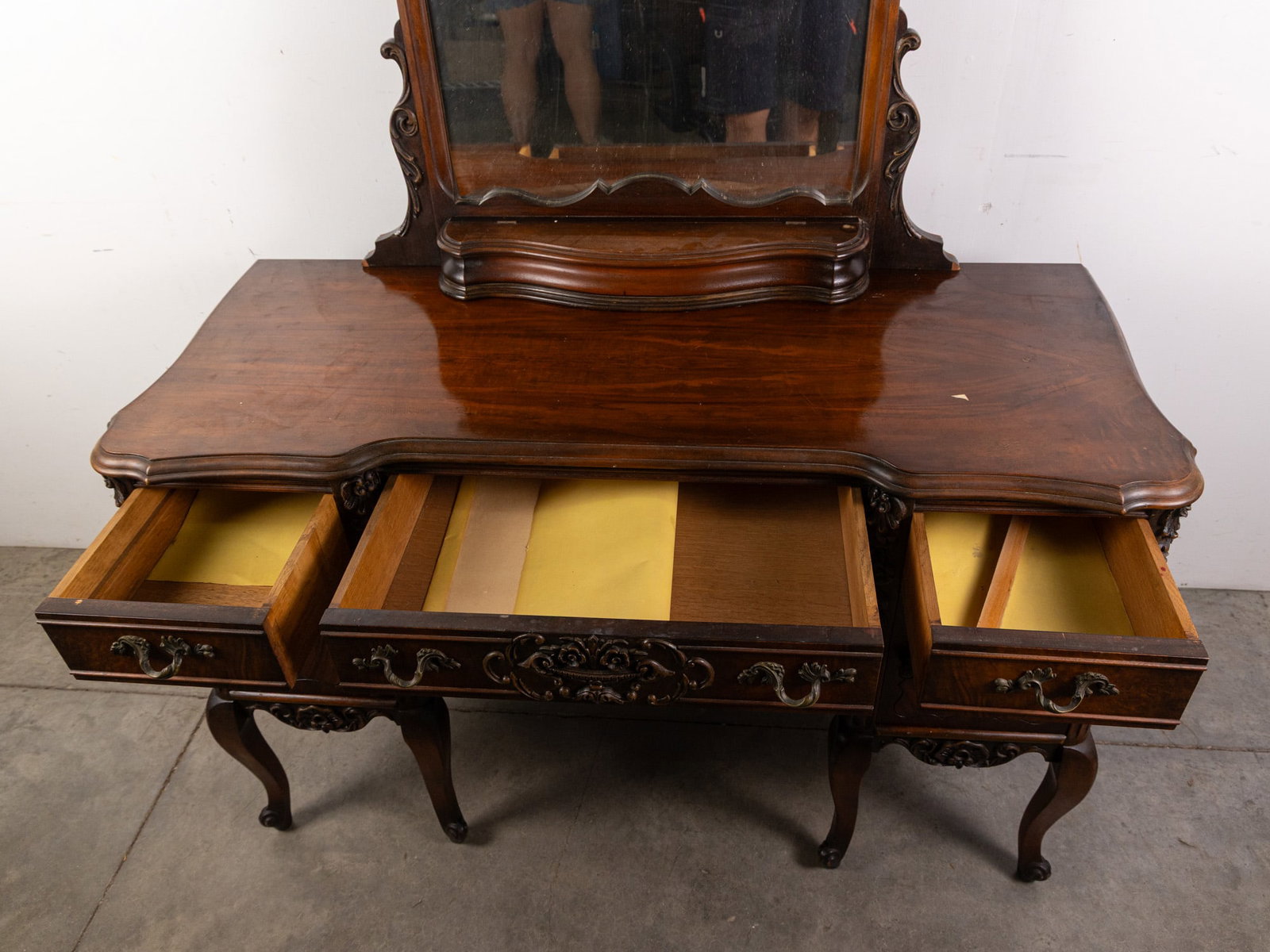 Antique Intricately Carved Desk/Vanity with Mirror - 5