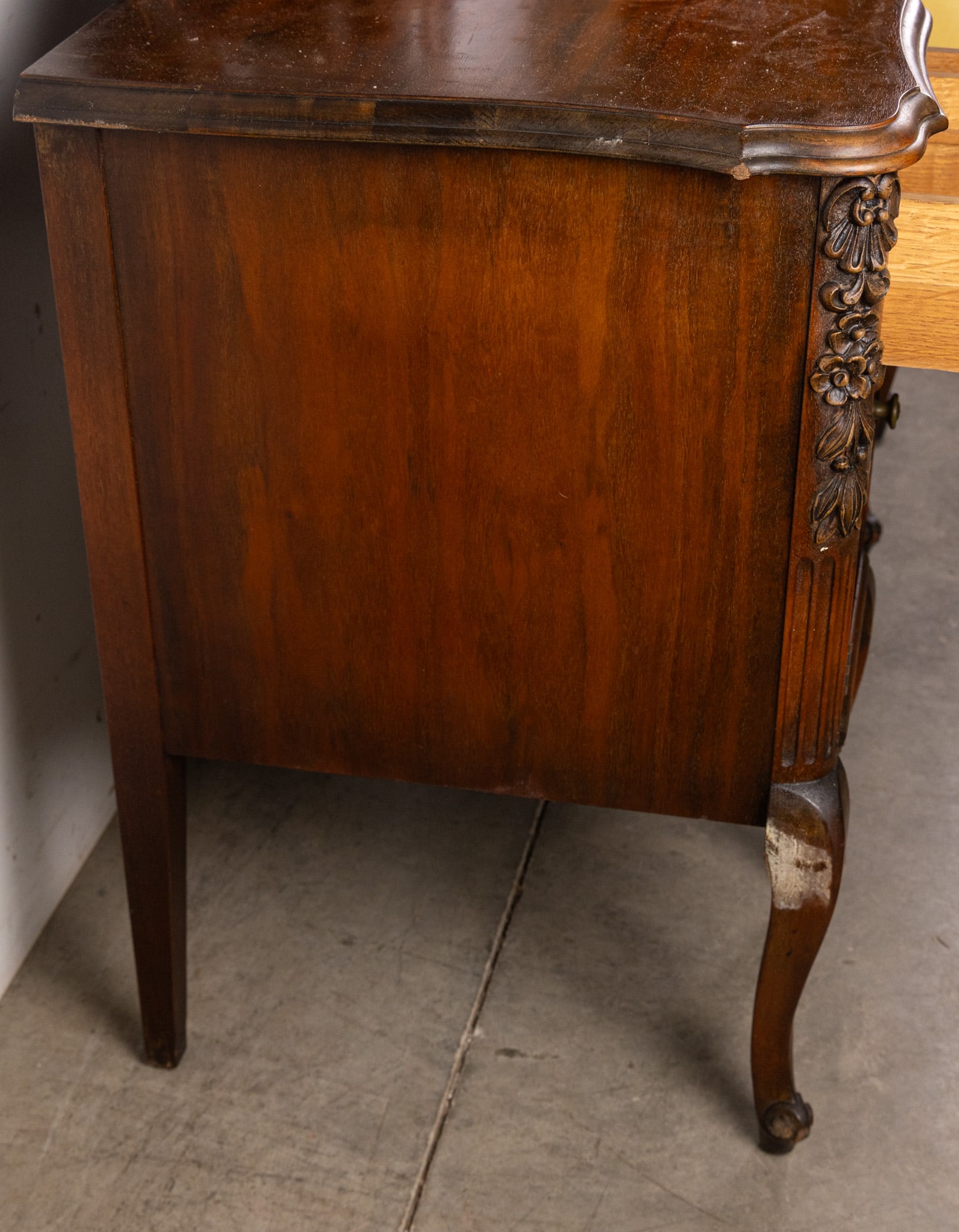 Antique Intricately Carved Desk/Vanity with Mirror - 6