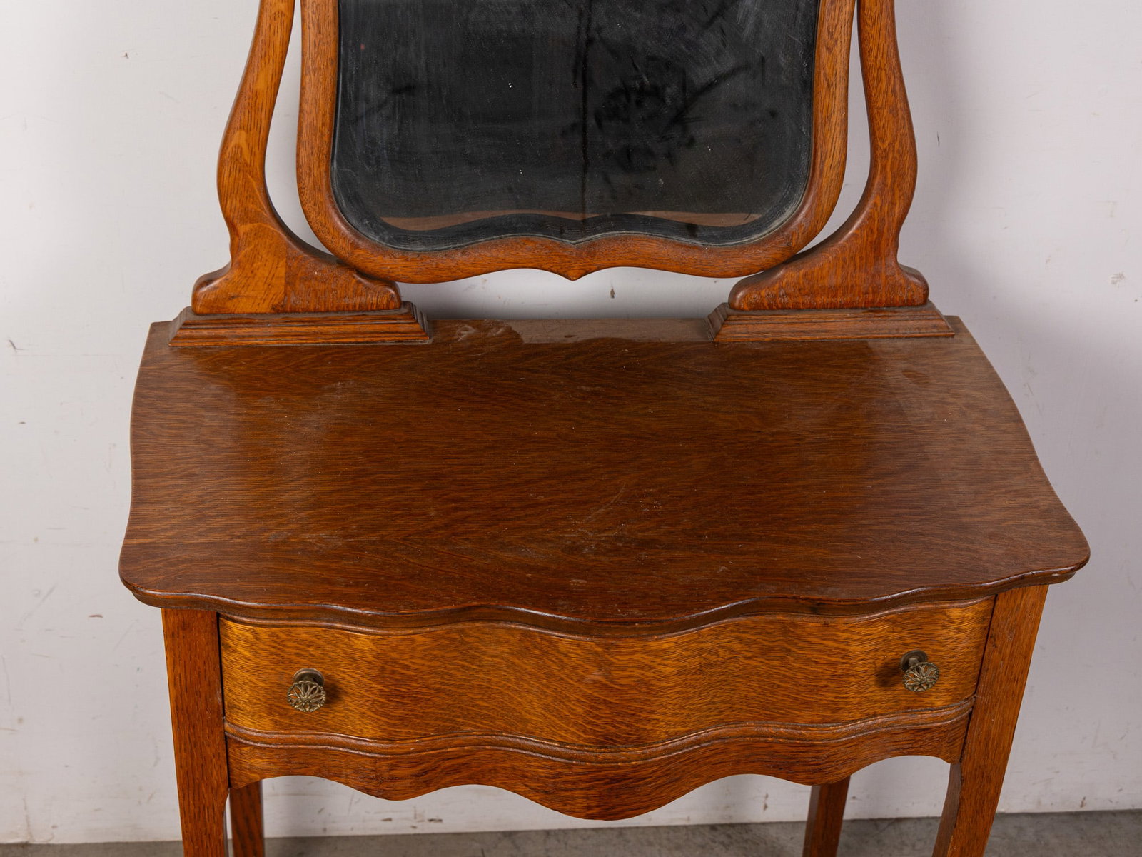 Antique Victorian Oak Dresser with Mirror - 3