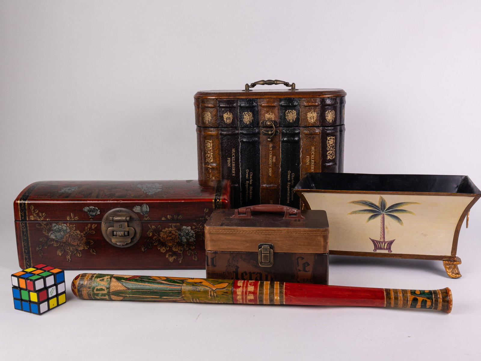 Decor Assortment Lot - 2