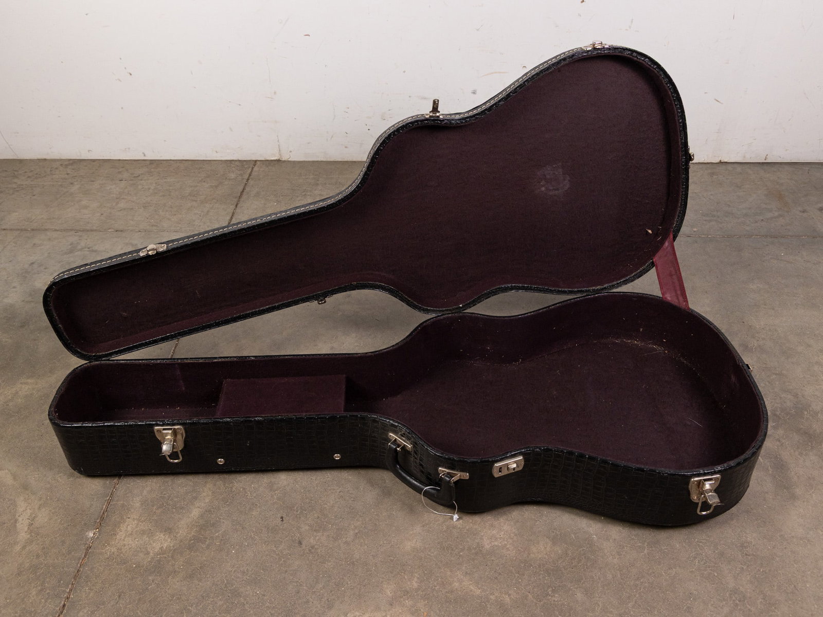 Vintage Goya Guitar Case - 3