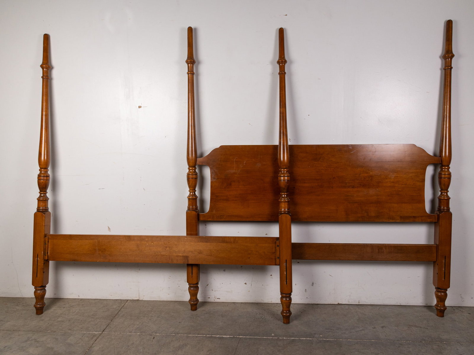 Vintage Four Poster Full Size Headboard and Footboard (1 of 3)