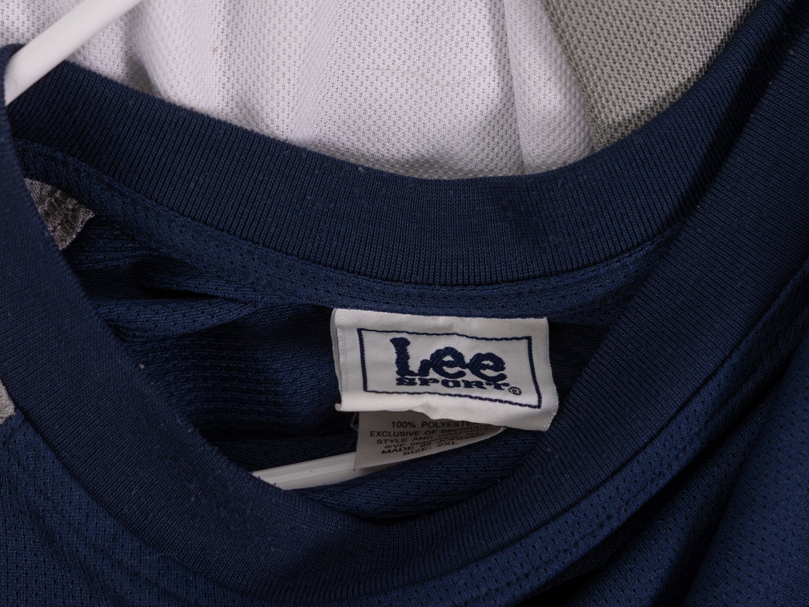 Two Pieces of New York Yankees Apparel - 5