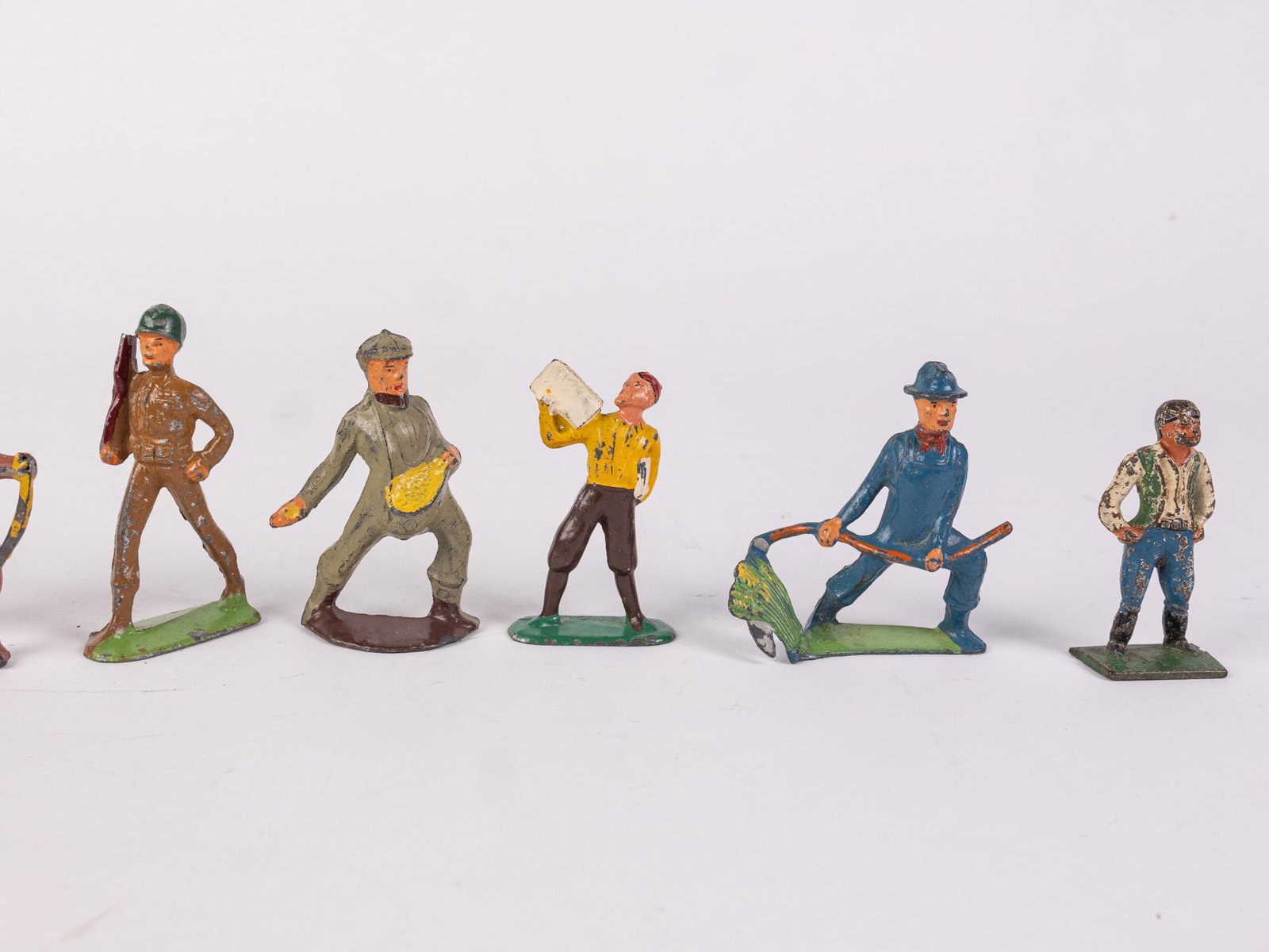 Lot of Assorted Lead Figures - 4