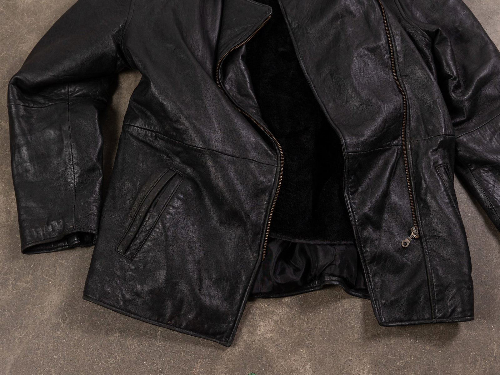 Vintage Black Leather Jacket w/ Removable Interior - 3
