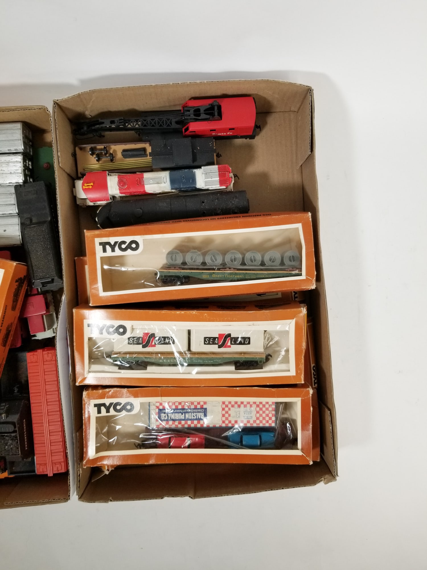 Lot of Assorted Vintage Model Railroad Trains Cars - 4