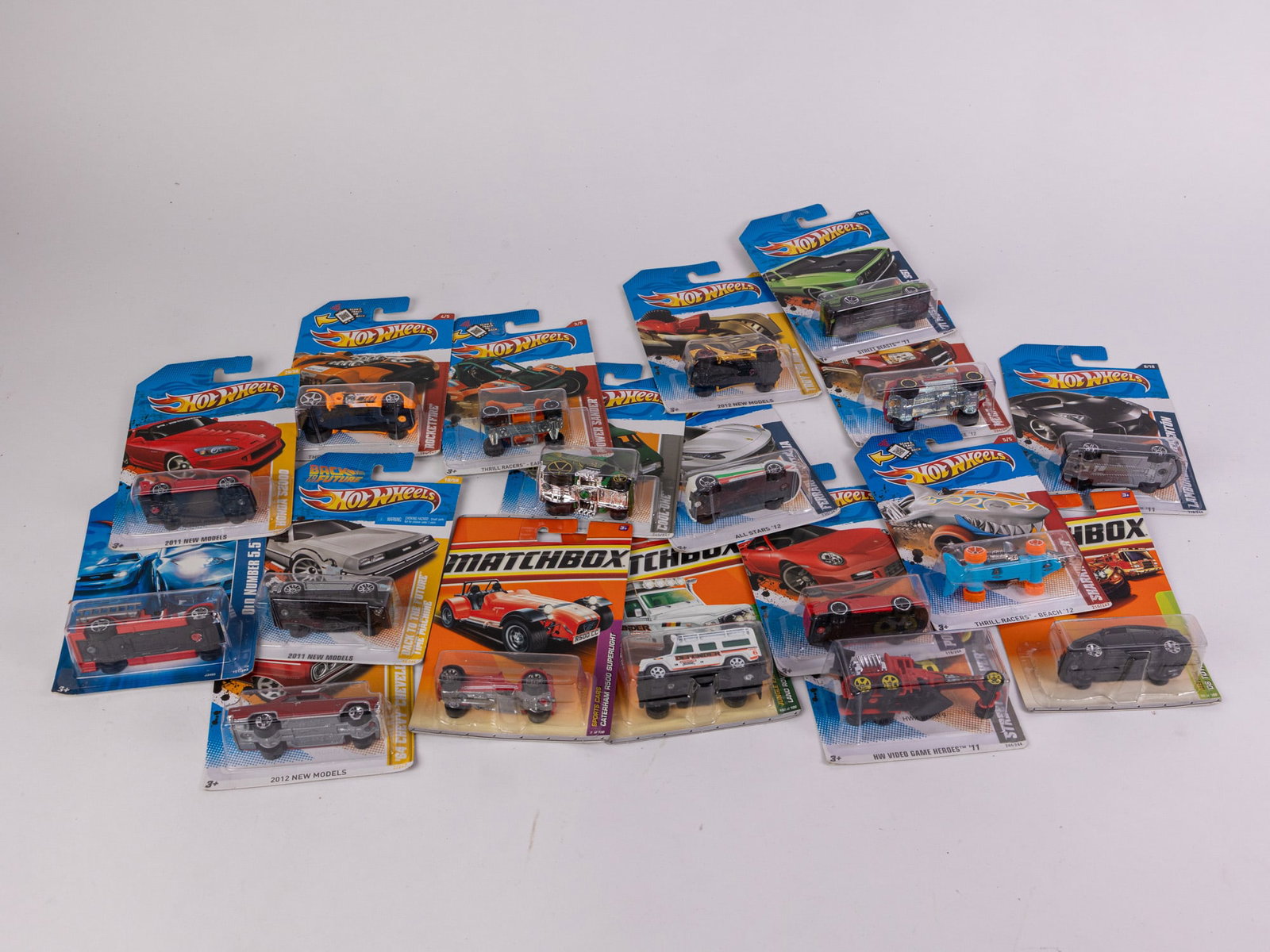 Lot of Assorted Hot Wheels Cars IOB (1 of 4)