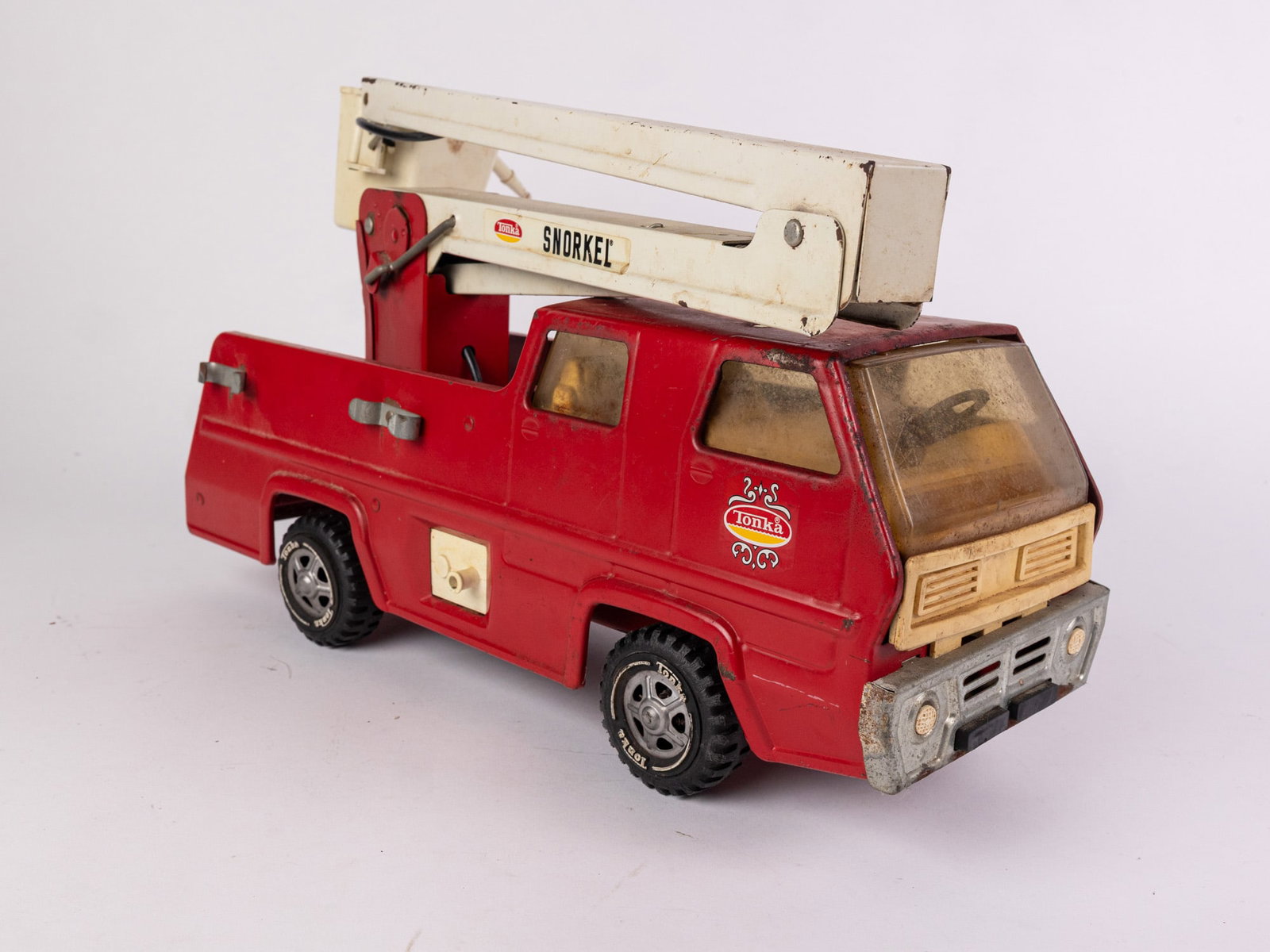 Tonka Snorkel Vintage Toy Fire Truck (1 of 4)
