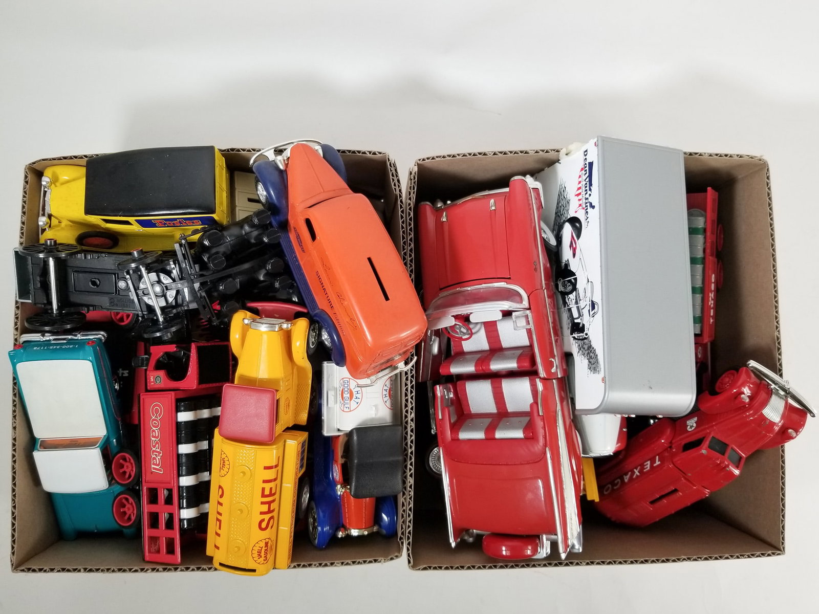 Assortment of Vintage Diecast Automobiles ft. Shell Gasoline Truck: Assortment of Vintage Diecast Automobiles ft. Shell Gasoline Truck Size 7" x 12" x 12" Literature Brooks Auction – Online Auction Terms & Conditions Contact: (856) 694-2960 |