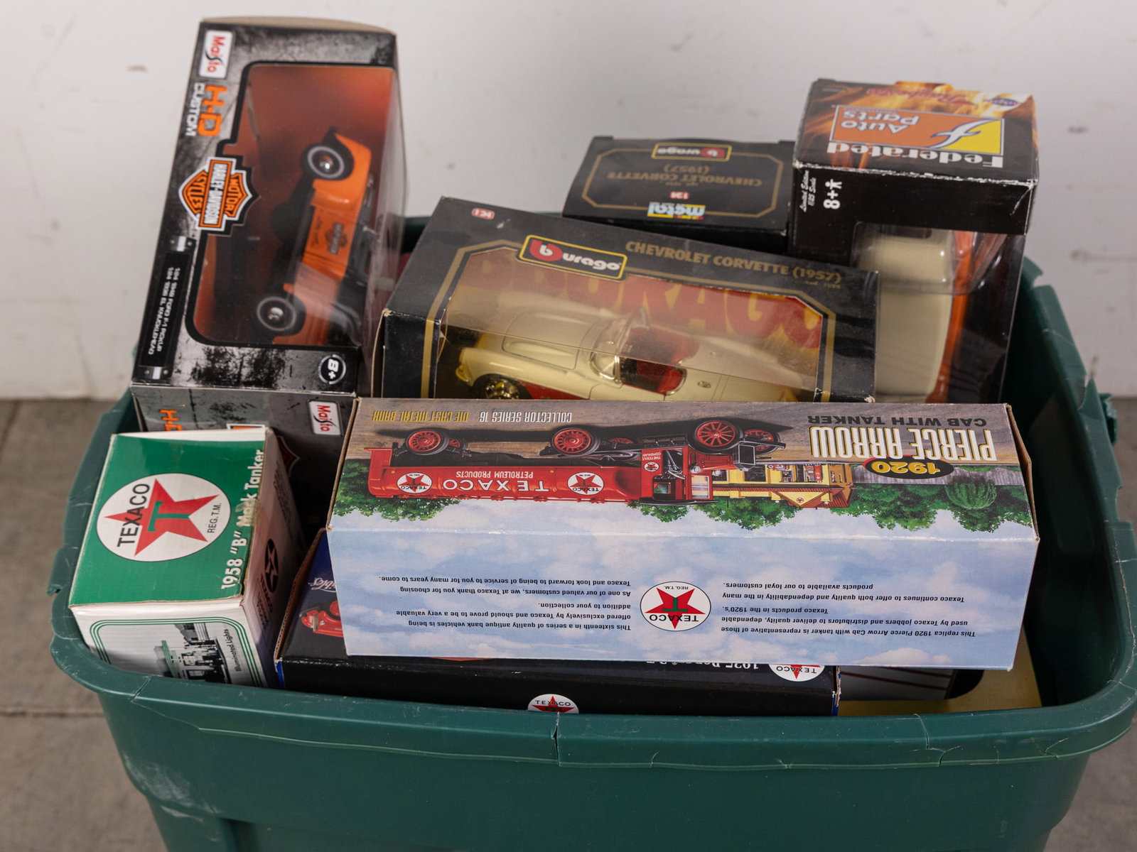Assortment of Die-Cast Automobiles ft. Texaco: Assortment of Die-Cast Automobiles ft. Texaco Literature Brooks Auction – Online Auction Terms & Conditions Contact: (856) 694-2960 | info@brooks.auction READ BEFORE YOU BID: We want you to