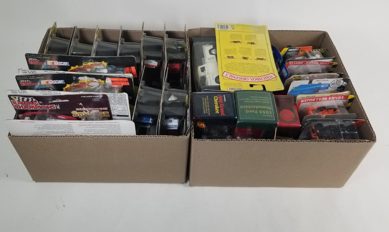 Vintage Die-Cast Collectible Automobiles ft. Racing Champions: Vintage Die-Cast Collectible Automobiles ft. Racing Champions Size 7" x 12" x 12" Literature Brooks Auction – Online Auction Terms & Conditions Contact: (856) 694-2960 | info@brooks.auction