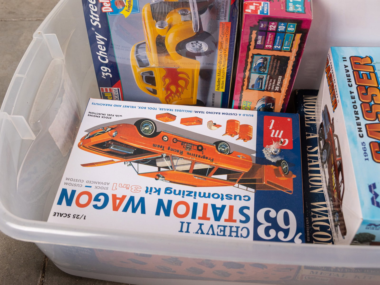 Large Assortment of Vintage Automobile Model Kits - 3