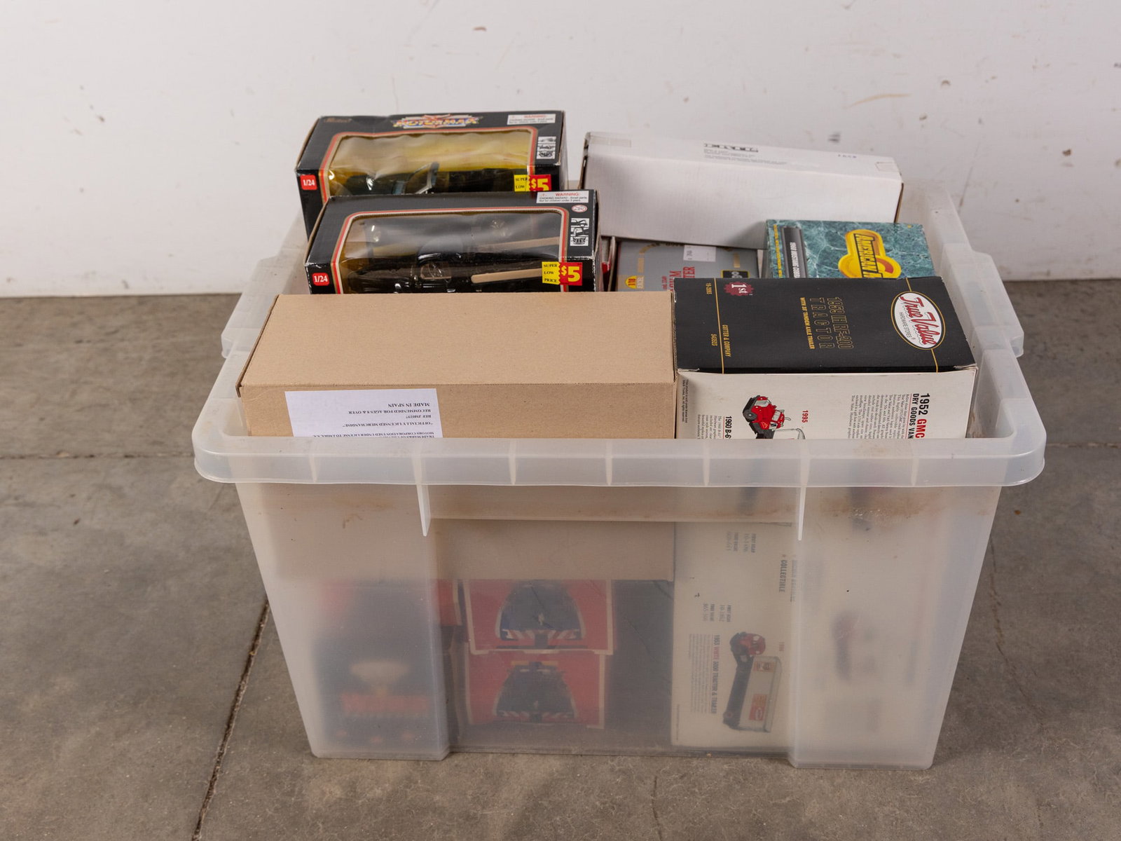 Large Assortment of Vintage Diecast Automobiles: Large Assortment of Vintage Diecast Automobiles Size 13" x 25" x 17" Literature Brooks Auction – Online Auction Terms & Conditions Contact: (856) 694-2960 | info@brooks.auction READ BEFORE YOU