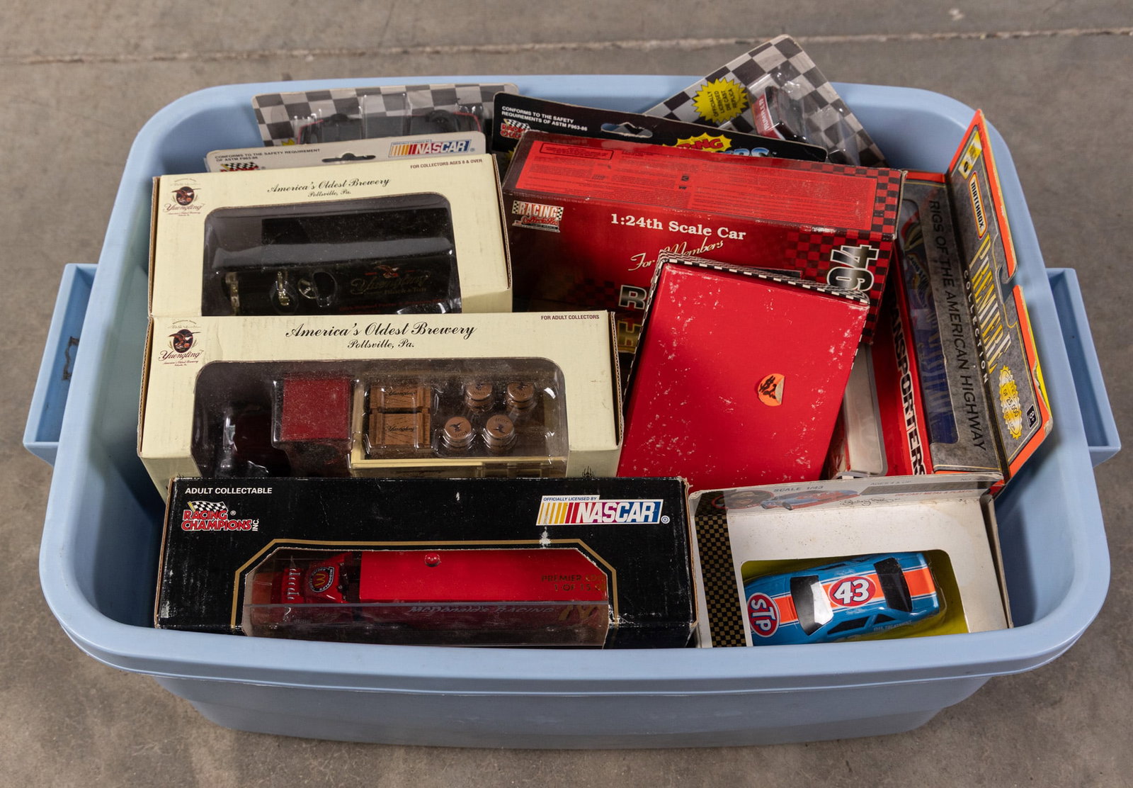 Assortment of Vintage Diecast Automobiles: Assortment of Vintage Diecast Automobiles Literature Brooks Auction – Online Auction Terms & Conditions Contact: (856) 694-2960 | info@brooks.auction READ BEFORE YOU BID: We want you to feel