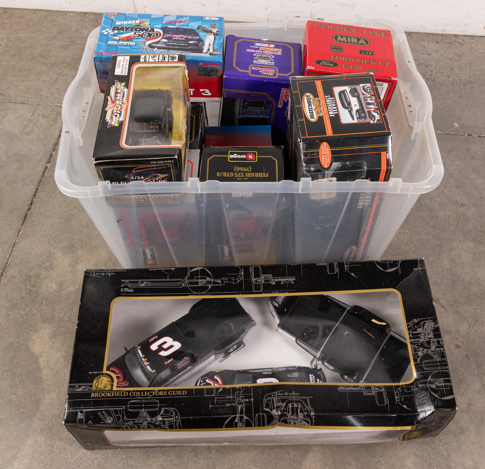 Large Assortment of Vintage Diecast Automobiles: Large Assortment of Vintage Diecast Automobiles Literature Brooks Auction – Online Auction Terms & Conditions Contact: (856) 694-2960 | info@brooks.auction READ BEFORE YOU BID: We want you to