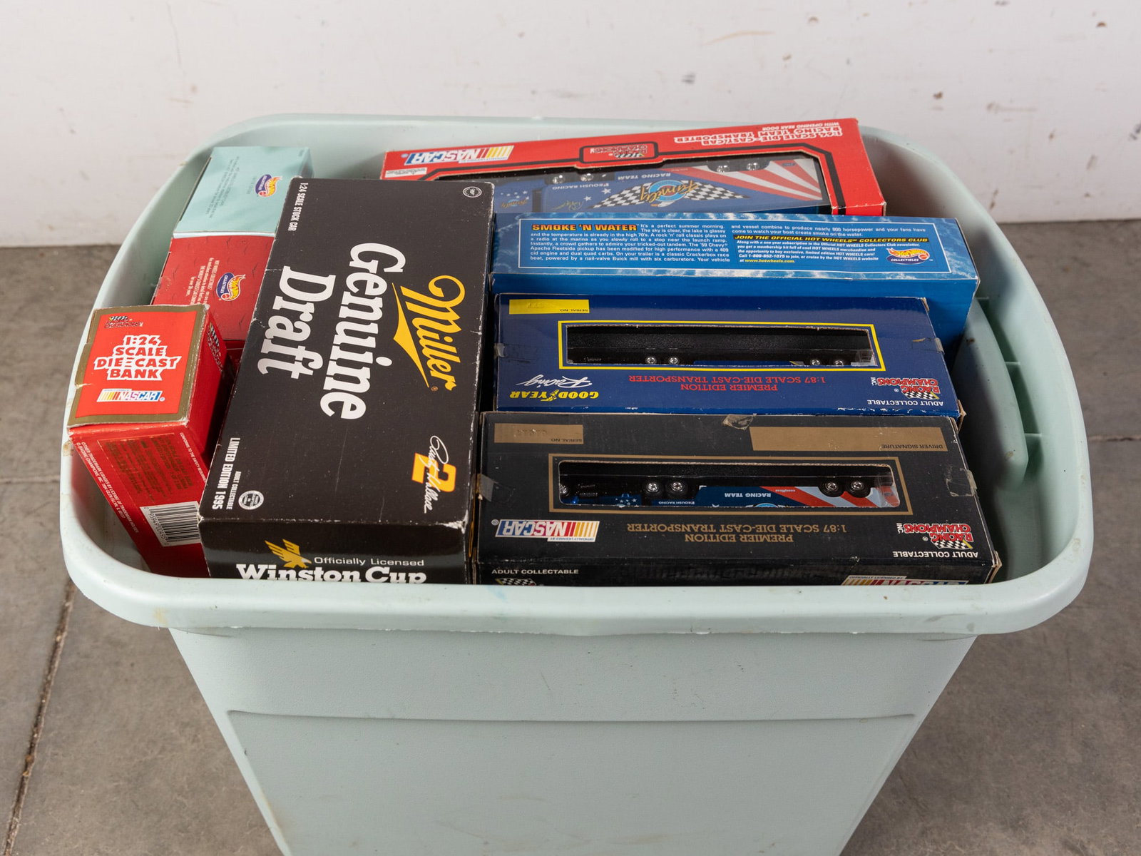 Large Assortment of Vintage Diecast Automobiles: Large Assortment of Vintage Diecast Automobiles Literature Brooks Auction – Online Auction Terms & Conditions Contact: (856) 694-2960 | info@brooks.auction READ BEFORE YOU BID: We want you to
