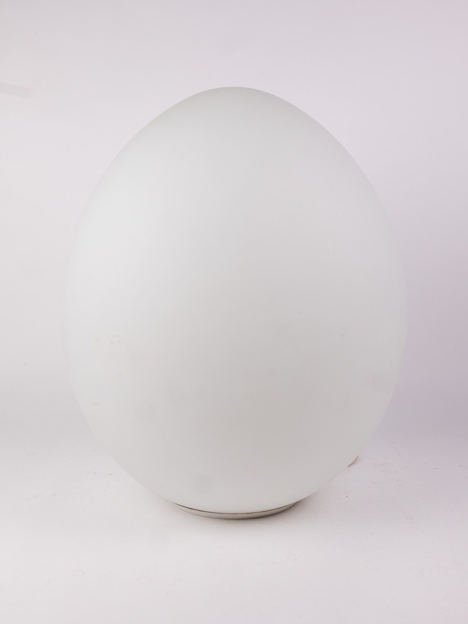 Laurel Lamp Company Italian Glass Egg Form Lamp: Gorgeous Italian made frosted glass egg lamp by iconic lamp maker Laurel Lamp Company. Tested and working! Size 20" x 14" diameter Literature Brooks Auction – Online Auction Terms & Conditions