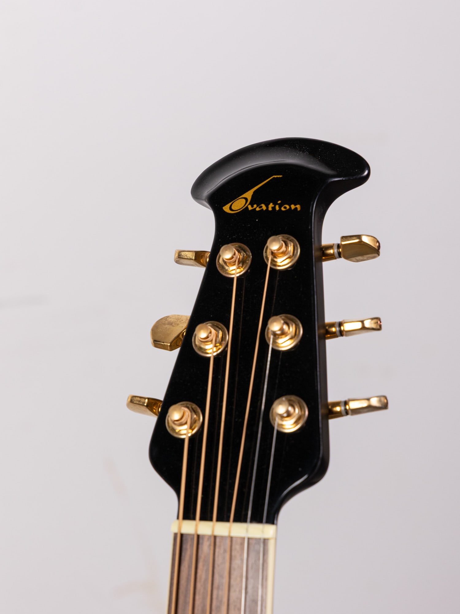 Ovation Celebrity Acoustic Electric Guitar w/ Case - 4