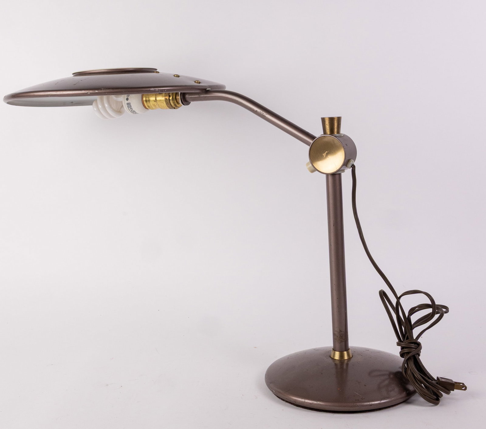 Dazor Atomic Age Model 2008 Flying Saucer MCM Desk Lamp - 5