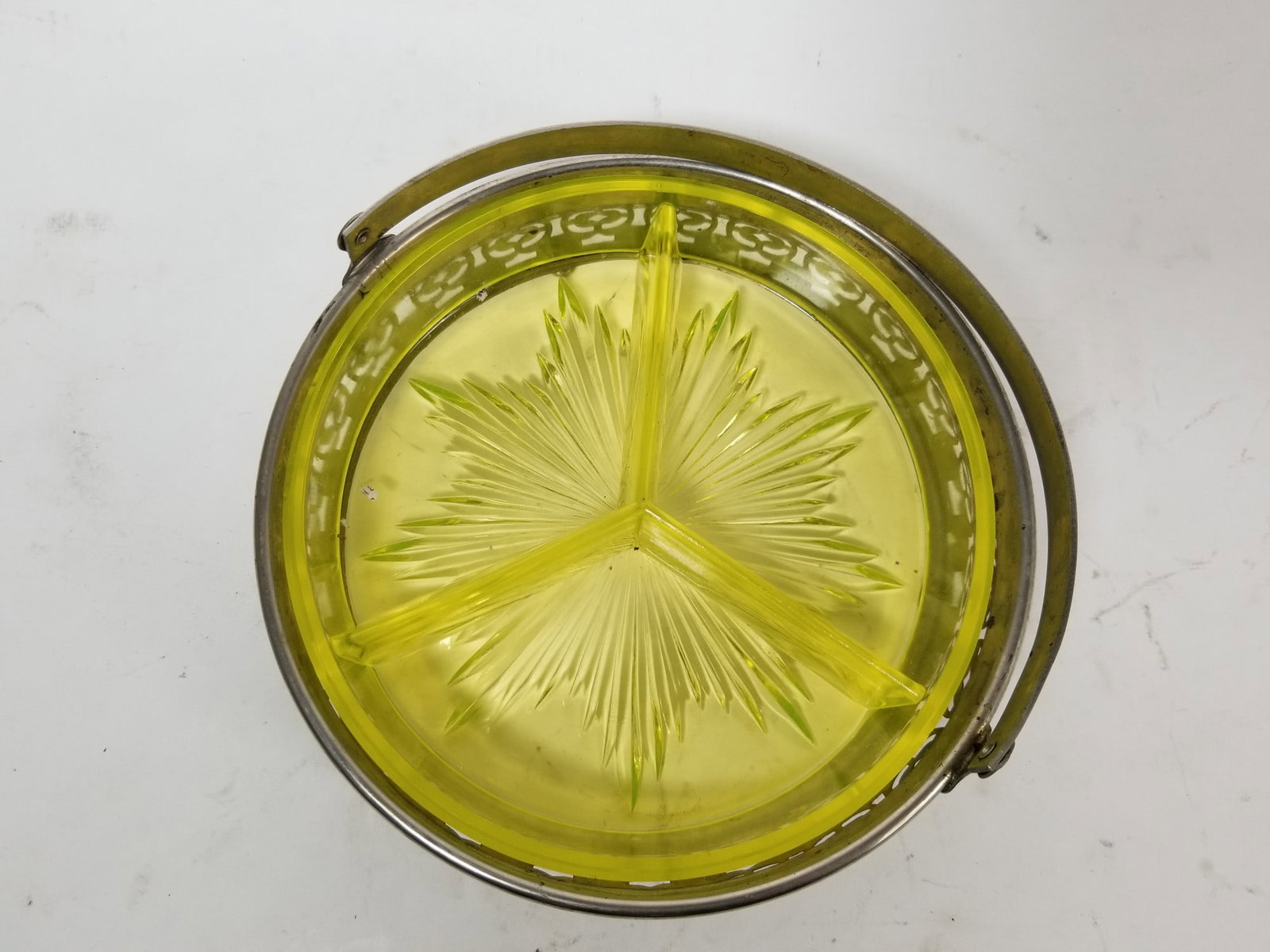 Uranium Glass Serving Ware Dish - 2