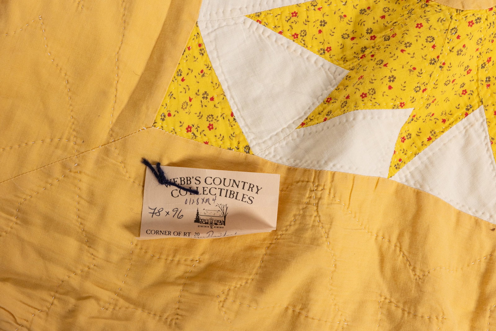Vintage Yellow Star Motif Quilt - 2