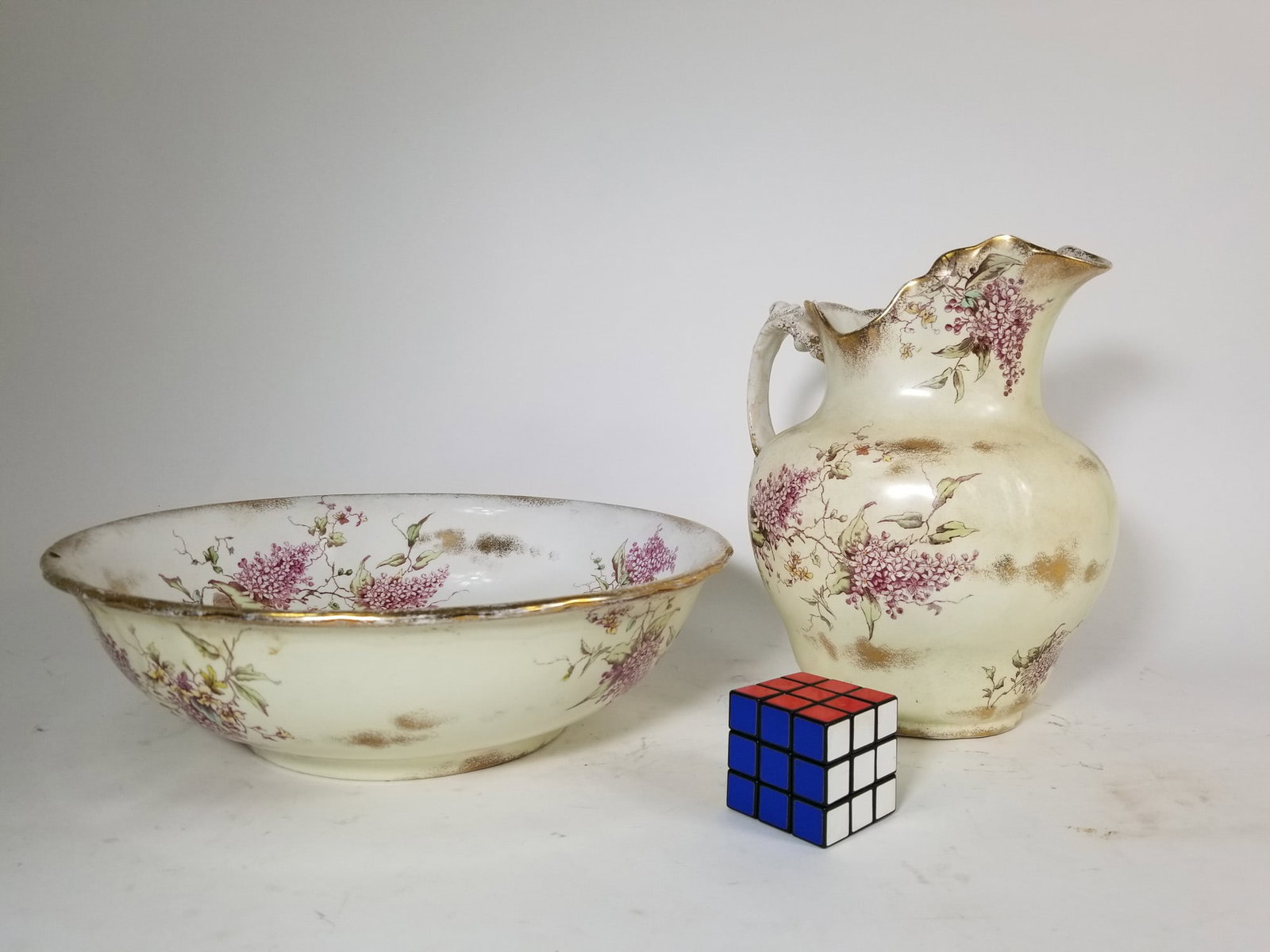 Maddocks Lamberton Works Royal Porcelain Wash Basin and Pitcher - 2