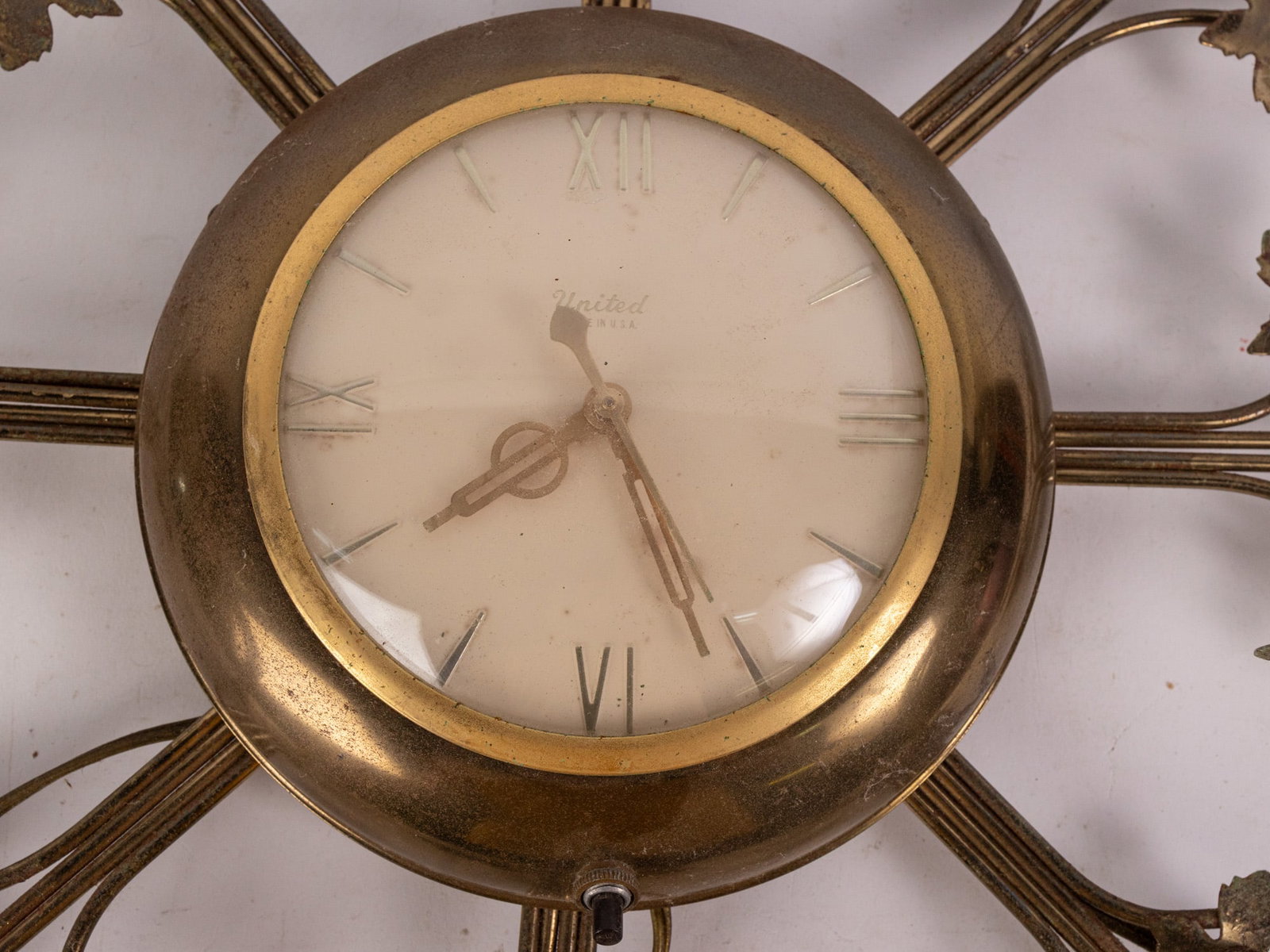 Vintage Mid Century United Clock Corp. Starburst Electric Wall Clock - 3