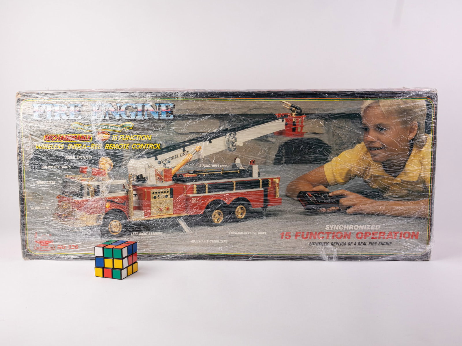 New Bright No. 326 RC Fire Engine "The Snorkel Truck" IOB - 2