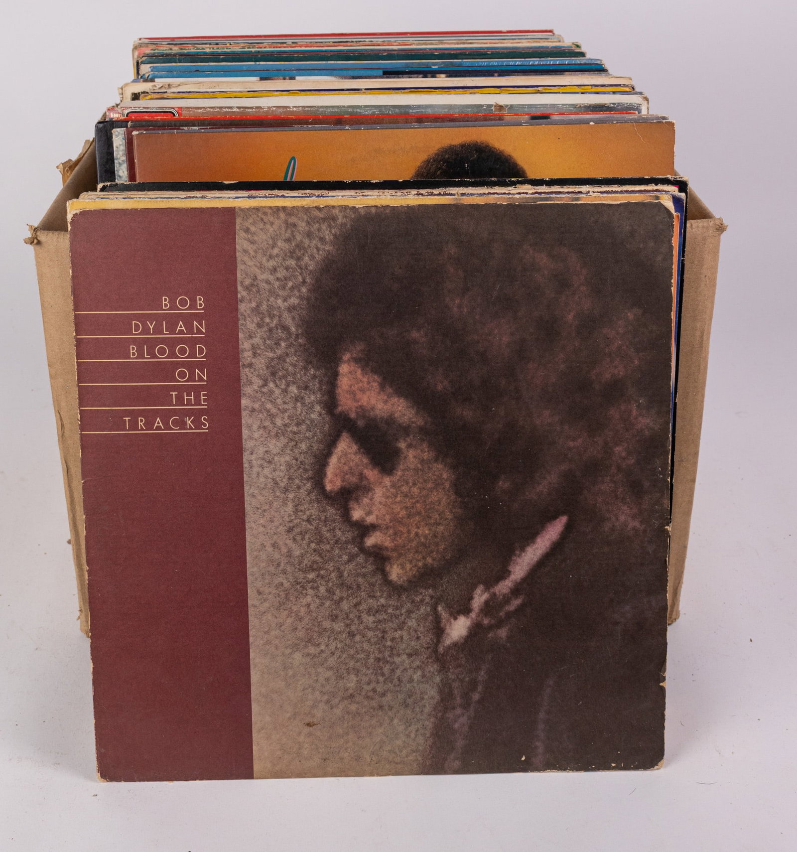 Large Assortment of Vintage Records ft. Bob Dylan, Joan Baez & Leon Russell: Large Assortment of Vintage Records ft. Bob Dylan, Joan Baez & Leon Russell Size 12" Literature Brooks Auction – Online Auction Terms & Conditions Contact: (856) 694-2960 | info@brooks.auction